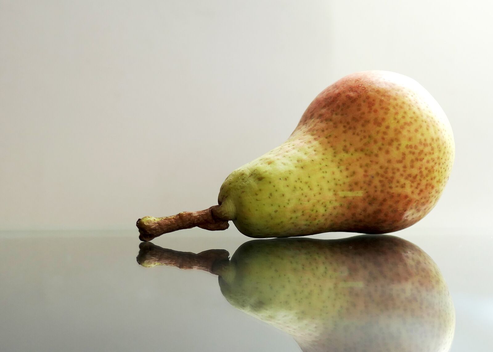 Panasonic Lumix DMC-LX10 (Lumix DMC-LX15) sample photo. Pear, fruit, bio photography
