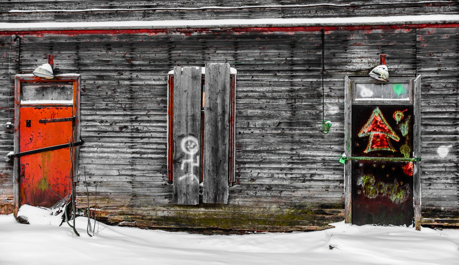 Canon PowerShot G1 X Mark II sample photo. Wall, old, doors photography