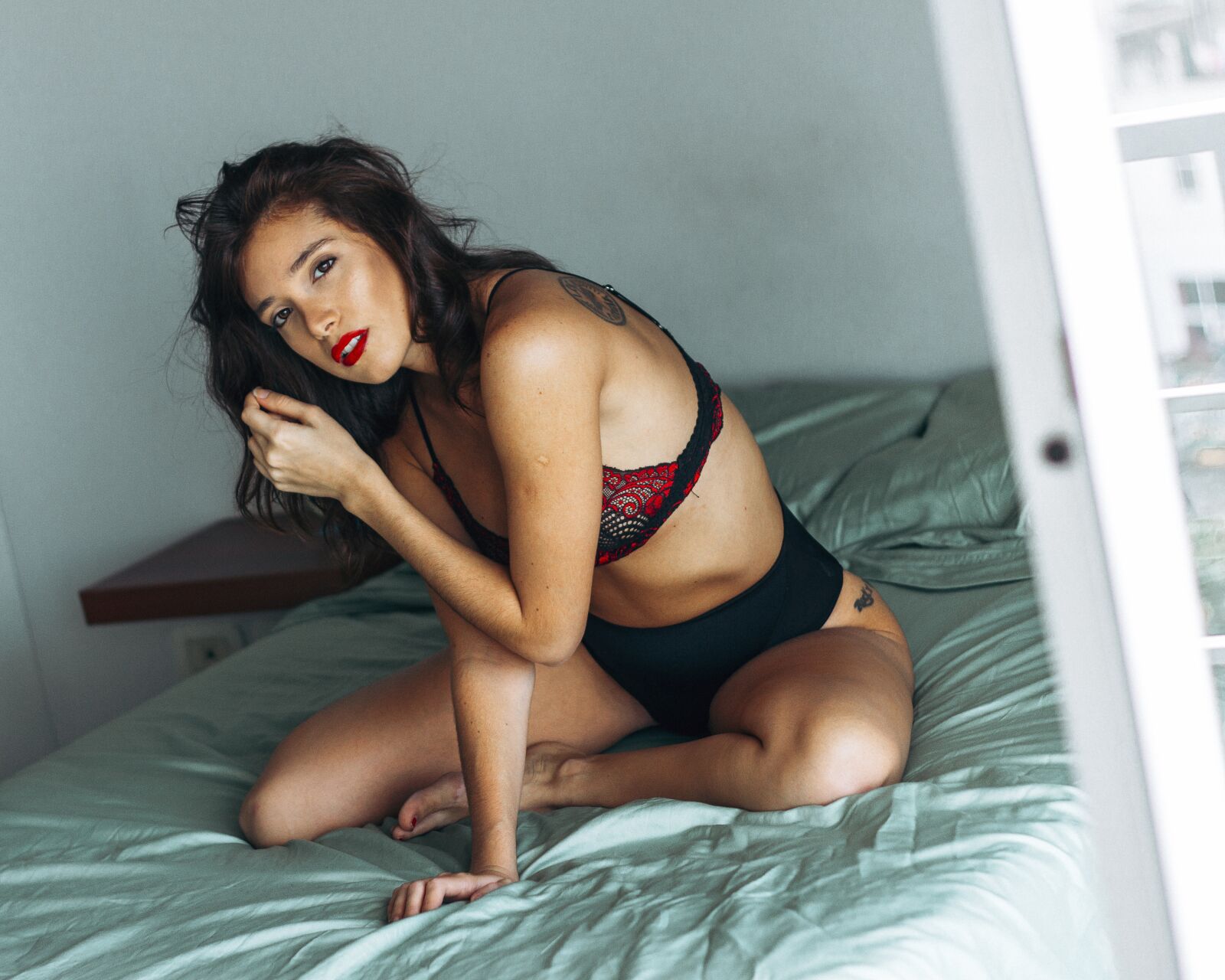 Canon EOS 60D + Canon EF 50mm F1.8 II sample photo. Room, lingerie, beauty photography