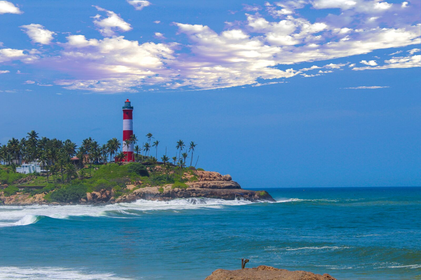 Canon EOS 1300D (EOS Rebel T6 / EOS Kiss X80) sample photo. Lighthouse, ocean, blue sea photography