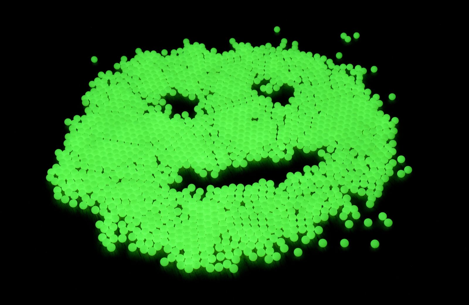 Nikon D5500 sample photo. Smiley, dark, night light photography