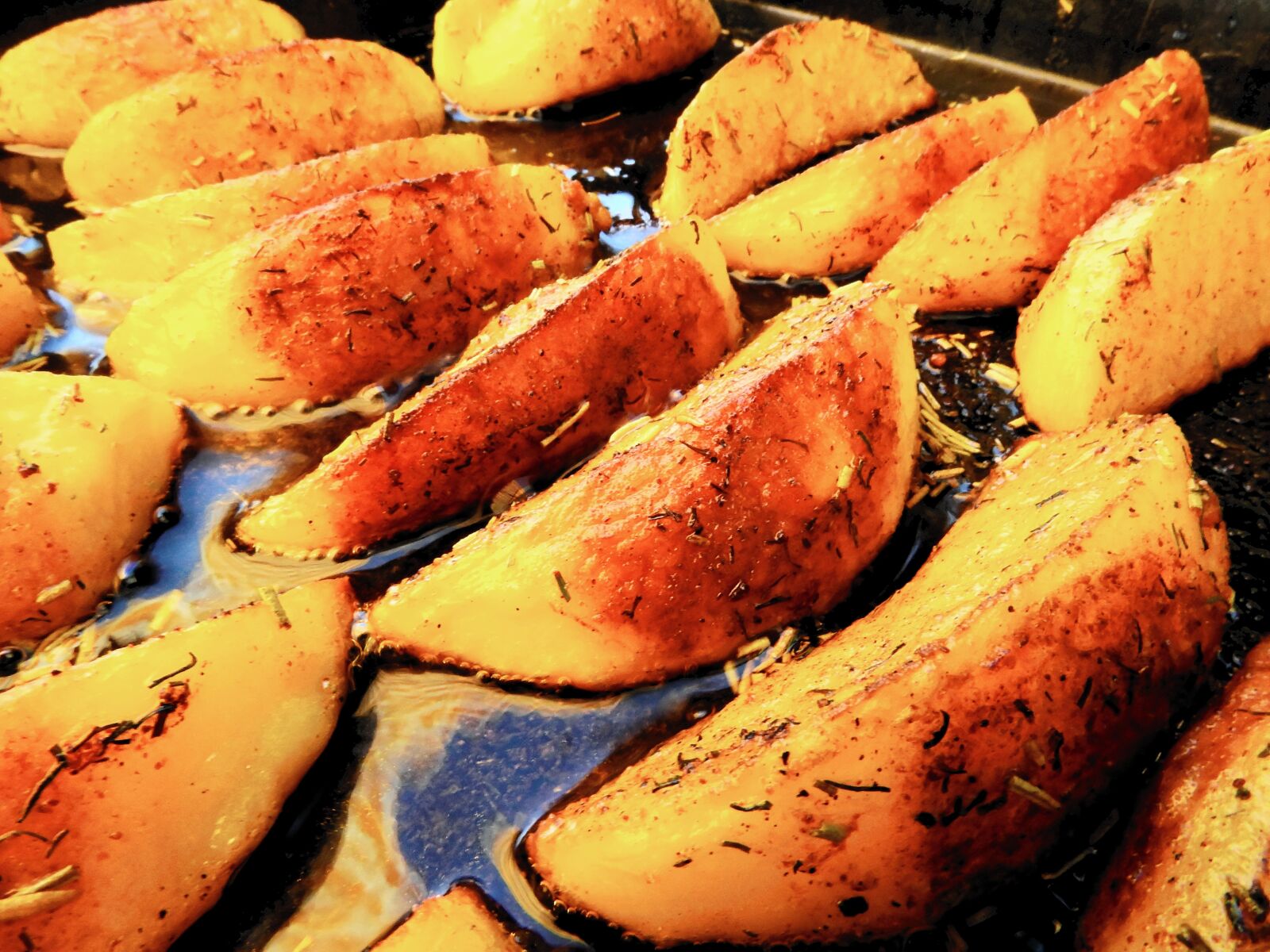Nikon Coolpix P900 sample photo. Potatoes, potato corners, countrypatato photography