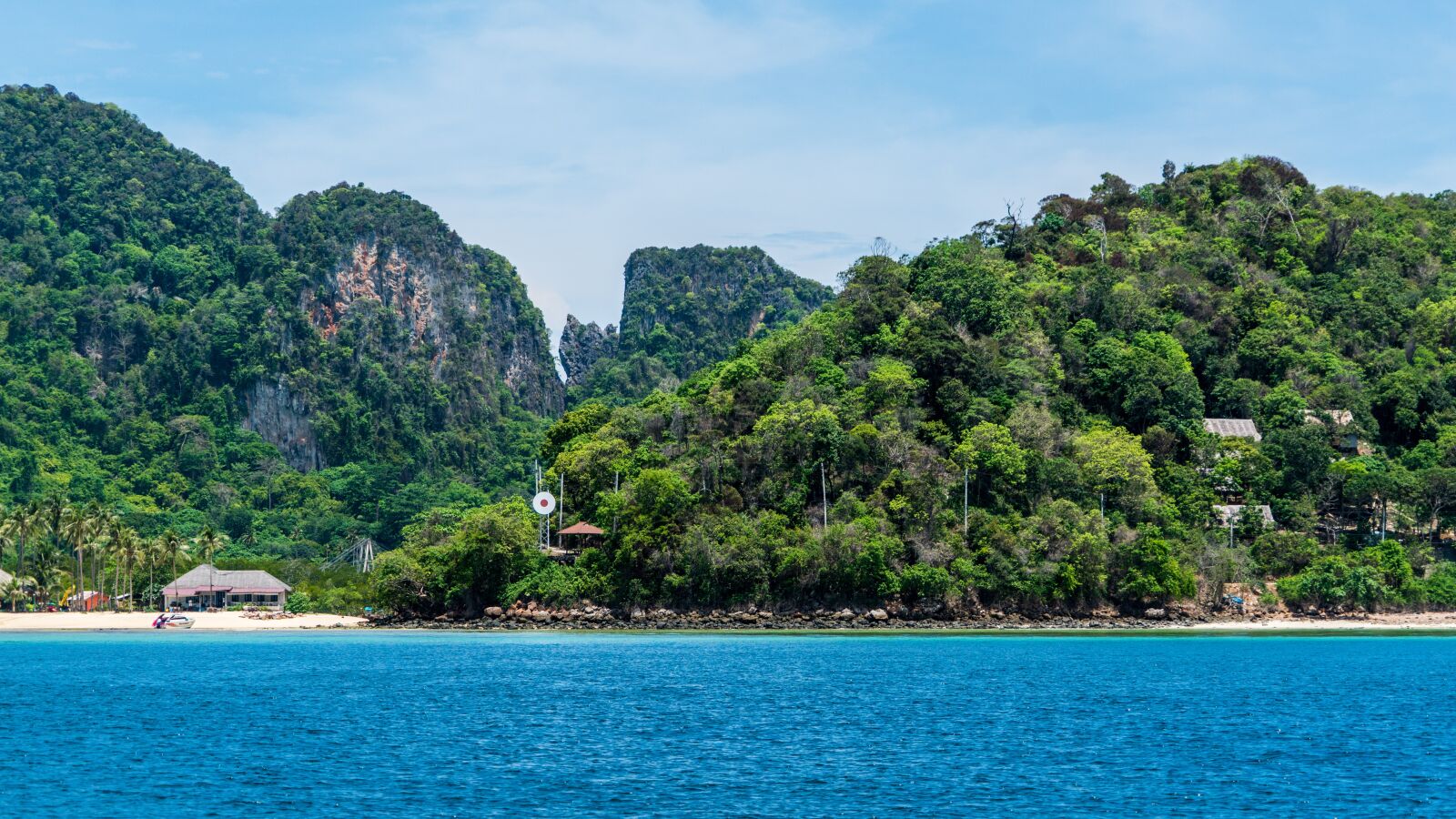 Sony a7R II + Sony FE 24-240mm F3.5-6.3 OSS sample photo. Thailand, phuket, koh phi photography