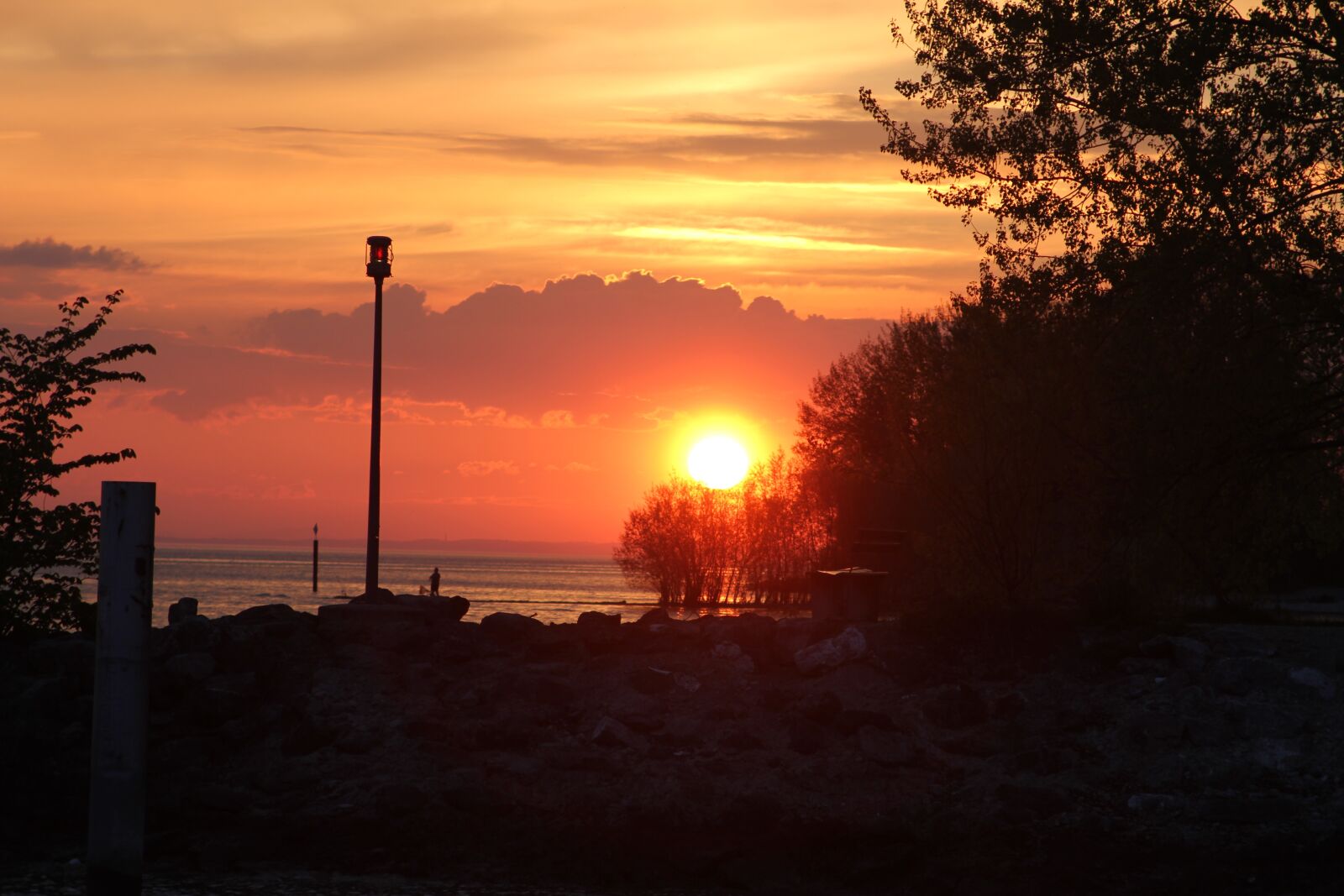 Canon EOS 550D (EOS Rebel T2i / EOS Kiss X4) sample photo. Sun, evening, sunset photography