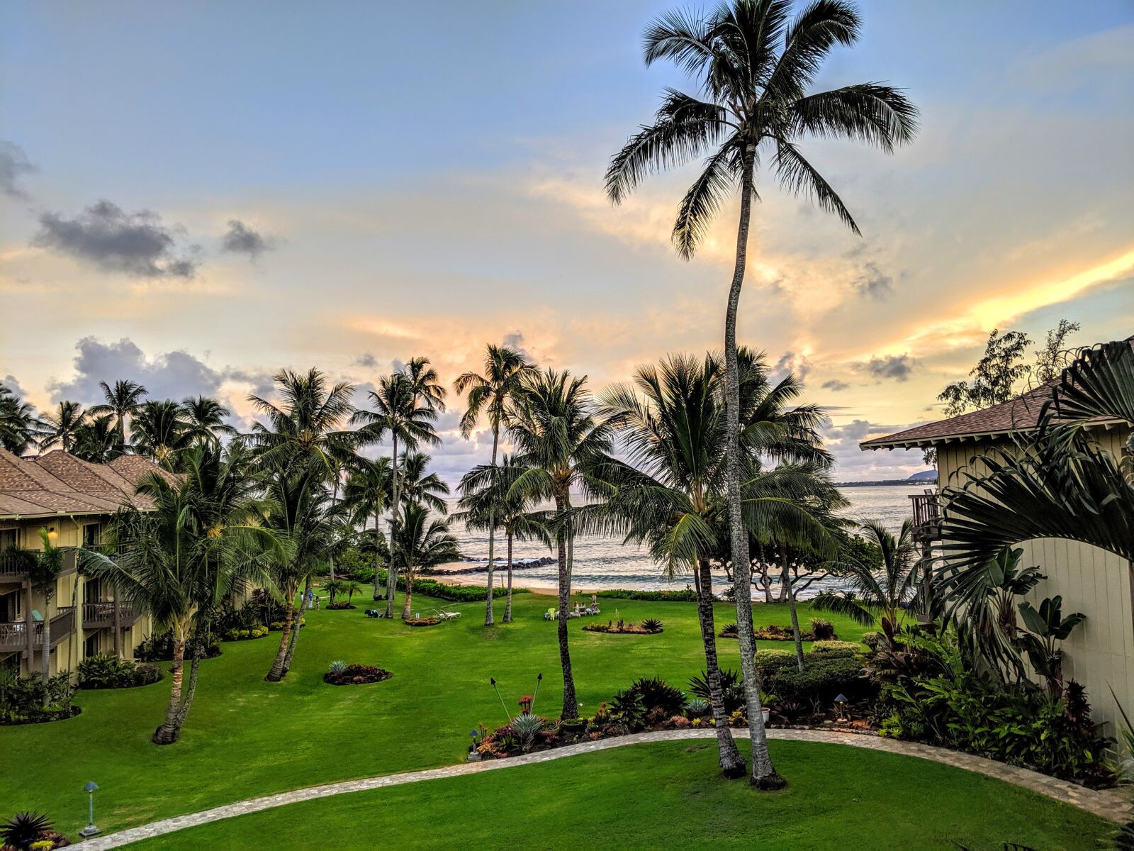 Google Pixel 3a sample photo. Kauai, hawaii, lea nani photography