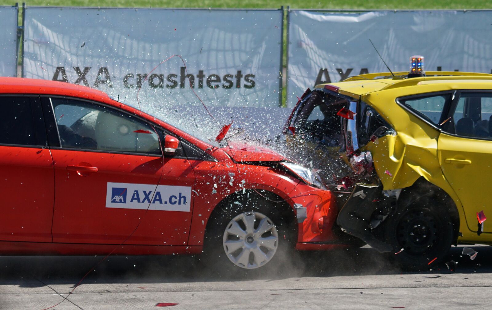 Sony 70-400mm F4-5.6 G SSM sample photo. Crash test, collision, 60 photography