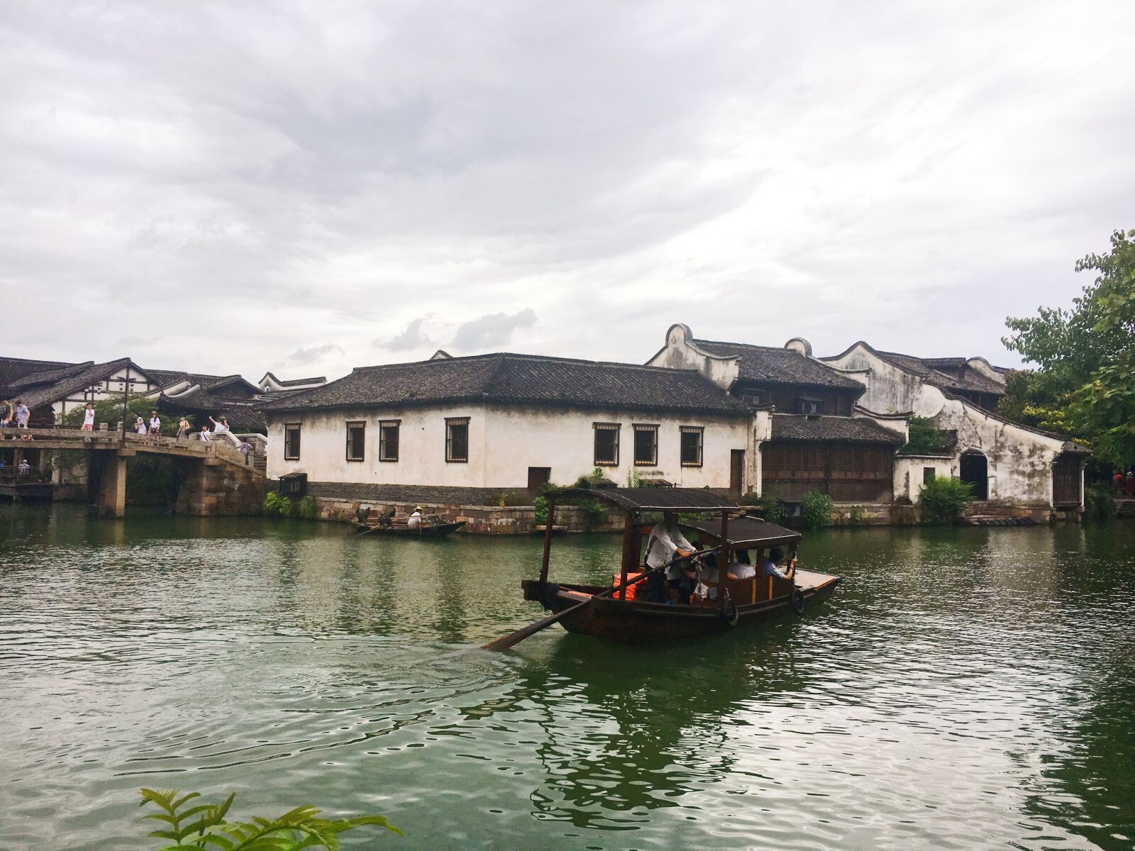 Apple iPhone 6s sample photo. Wuzhen, river, boating photography