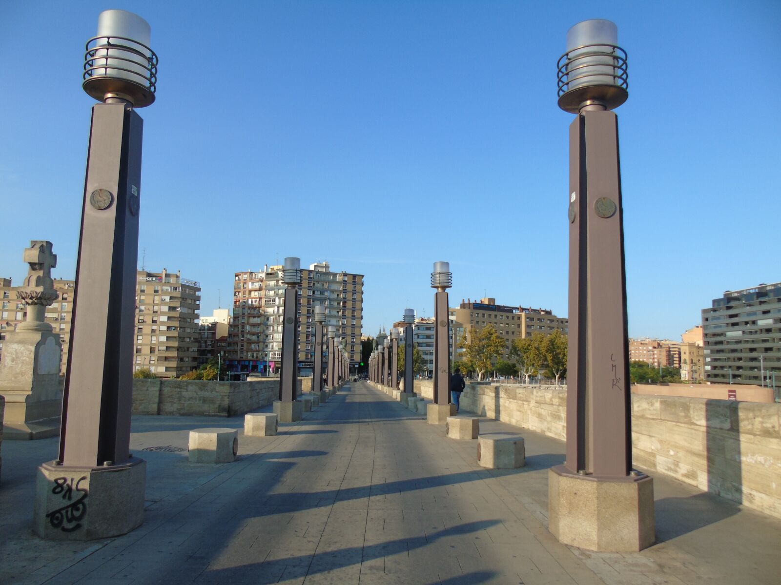 Sony Cyber-shot DSC-H400 sample photo. Bridge, street lamp, sunset photography