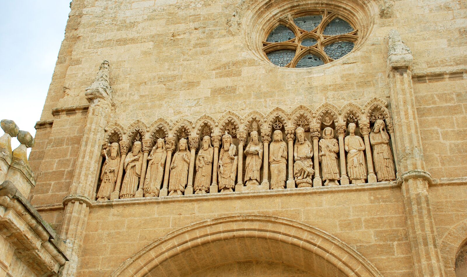 Nikon D80 sample photo. Ciudad rodrigo, salamanca, church photography