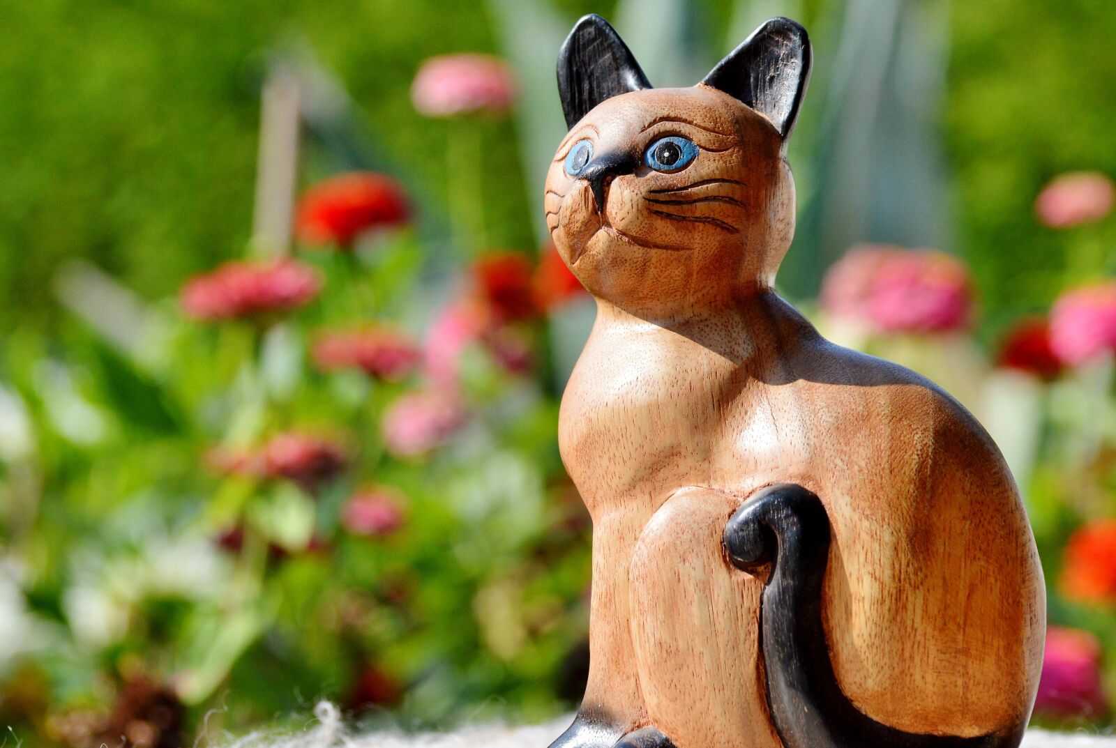 Nikon D3200 sample photo. Cat, wood cat, deco photography