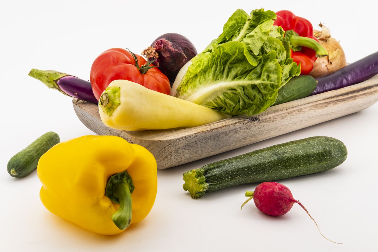 Fujifilm X-T2 + Fujifilm XF 35mm F2 R WR sample photo. Vegetables, paprika, eggplant photography