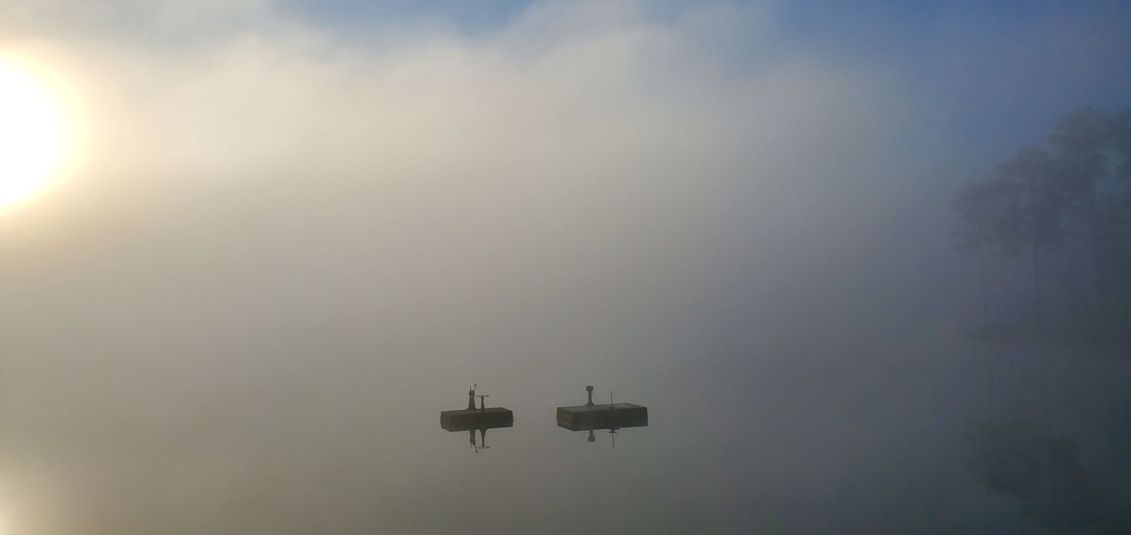 Samsung Galaxy S10e sample photo. Lake, fog, sunrise photography