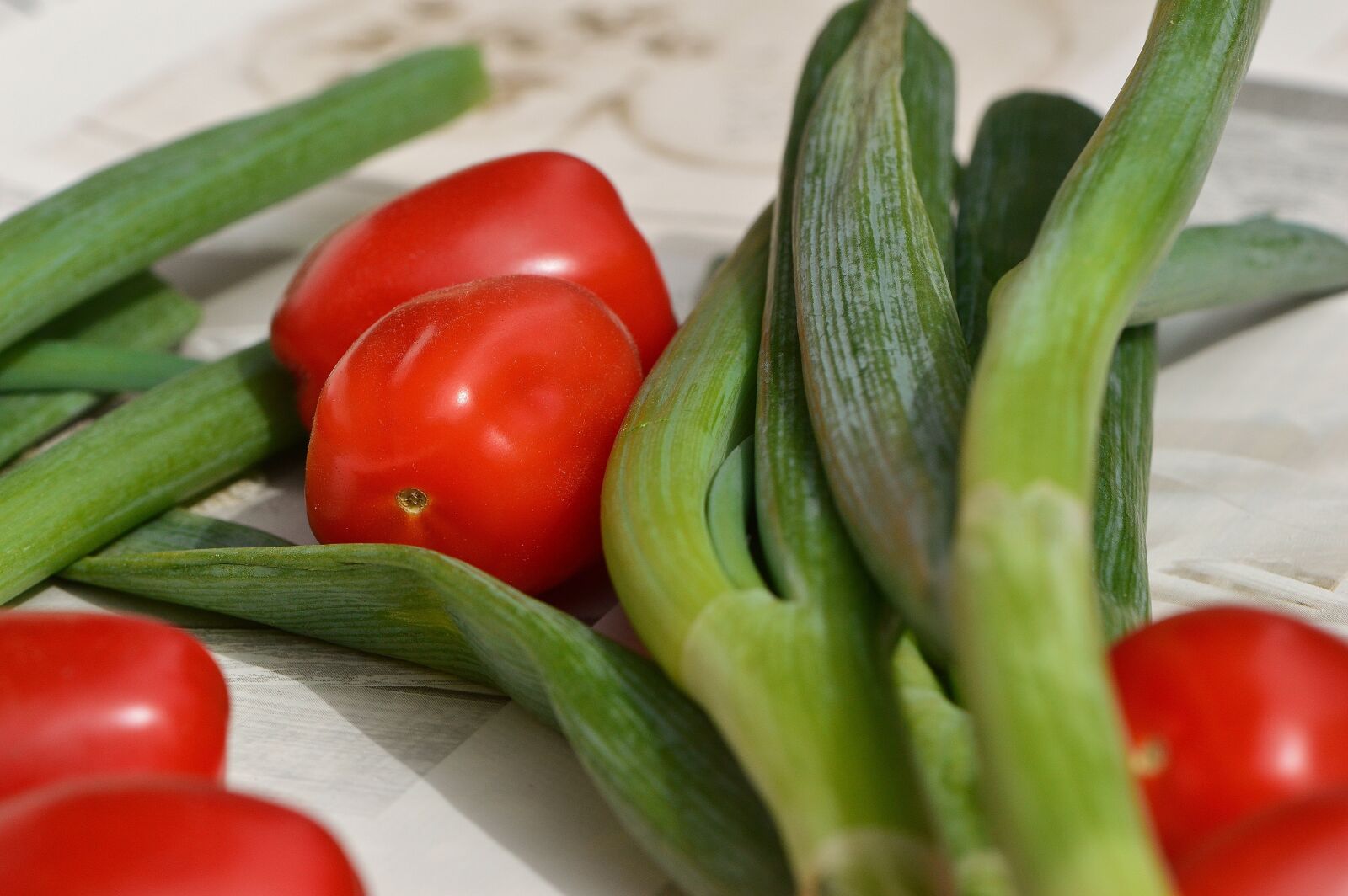 Nikon D3200 sample photo. Tomatoes, spring onions, vegetables photography