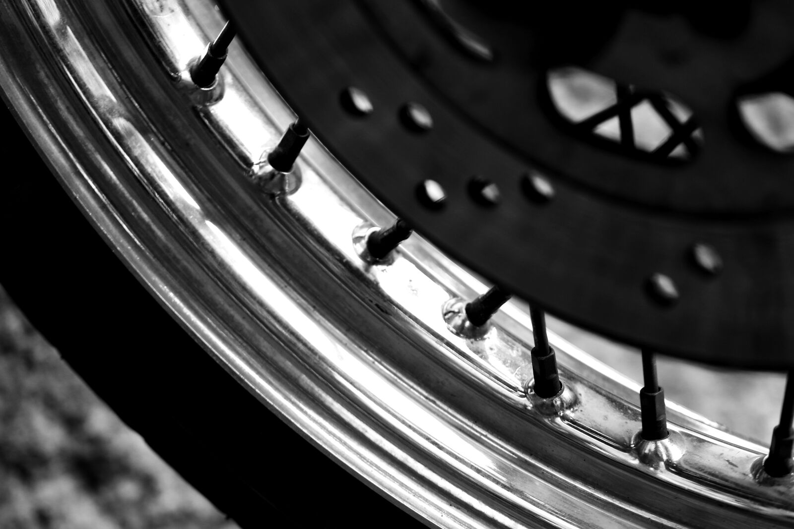 Canon EOS 7D Mark II sample photo. Motorcycle, bike, wheel photography
