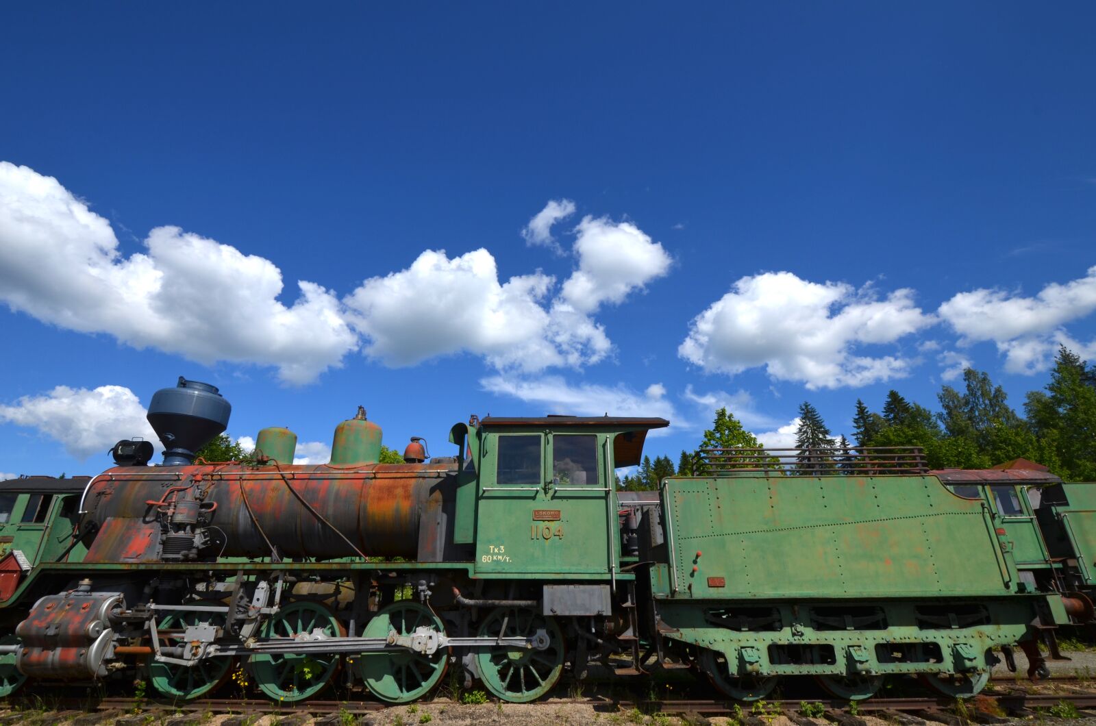 Nikon D5100 sample photo. Locomotive, old, rust photography