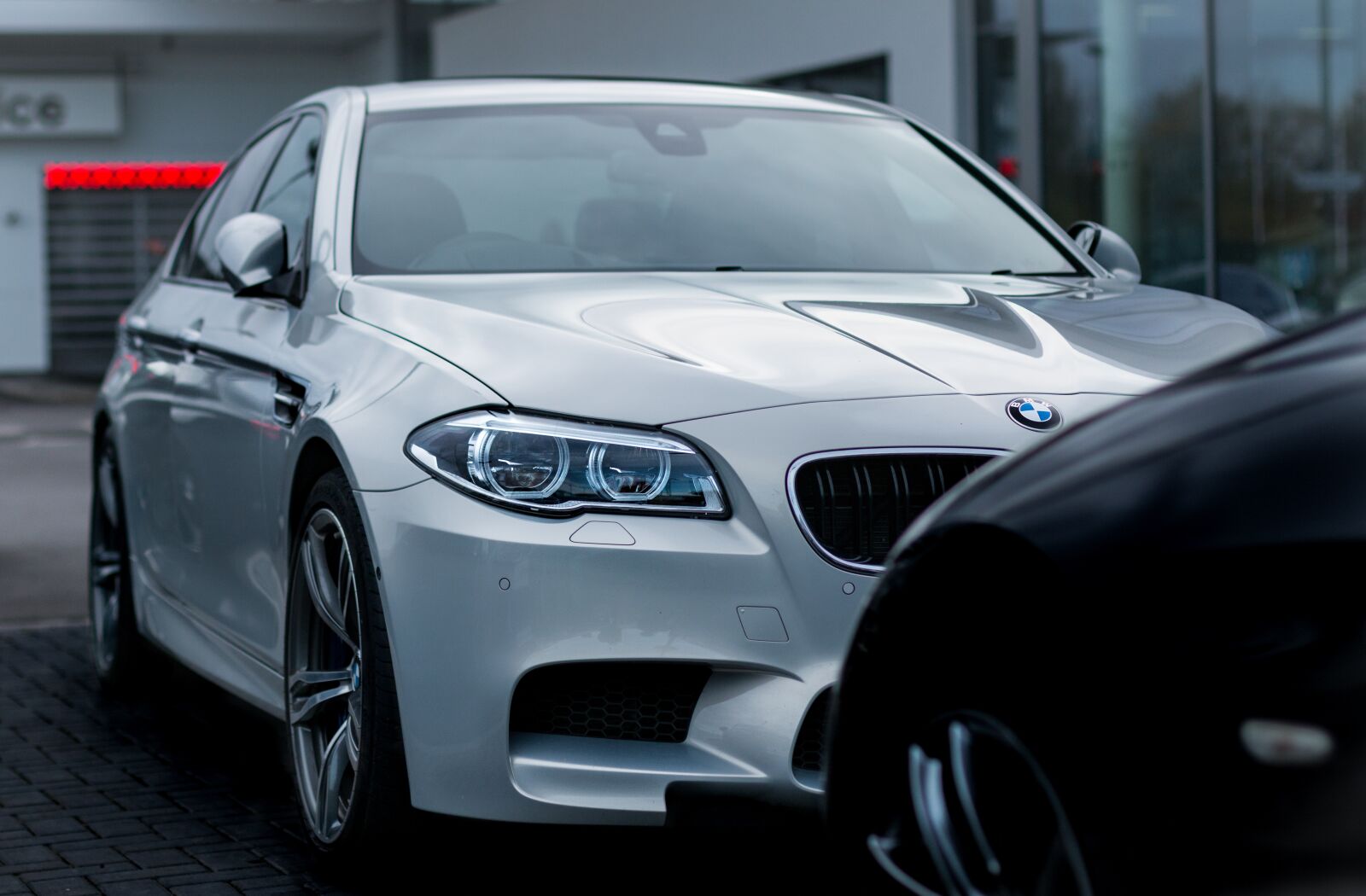 Canon EOS 70D + Canon EF 50mm F1.4 USM sample photo. Bmw m5, f10, car photography