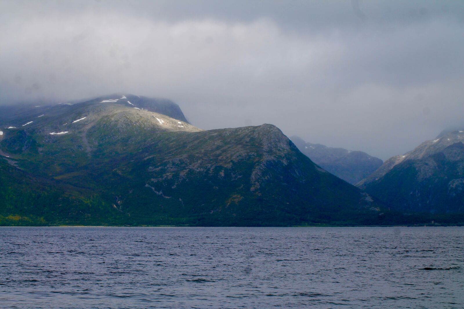 Canon EOS 1100D (EOS Rebel T3 / EOS Kiss X50) sample photo. Mountain, nature, tourism photography