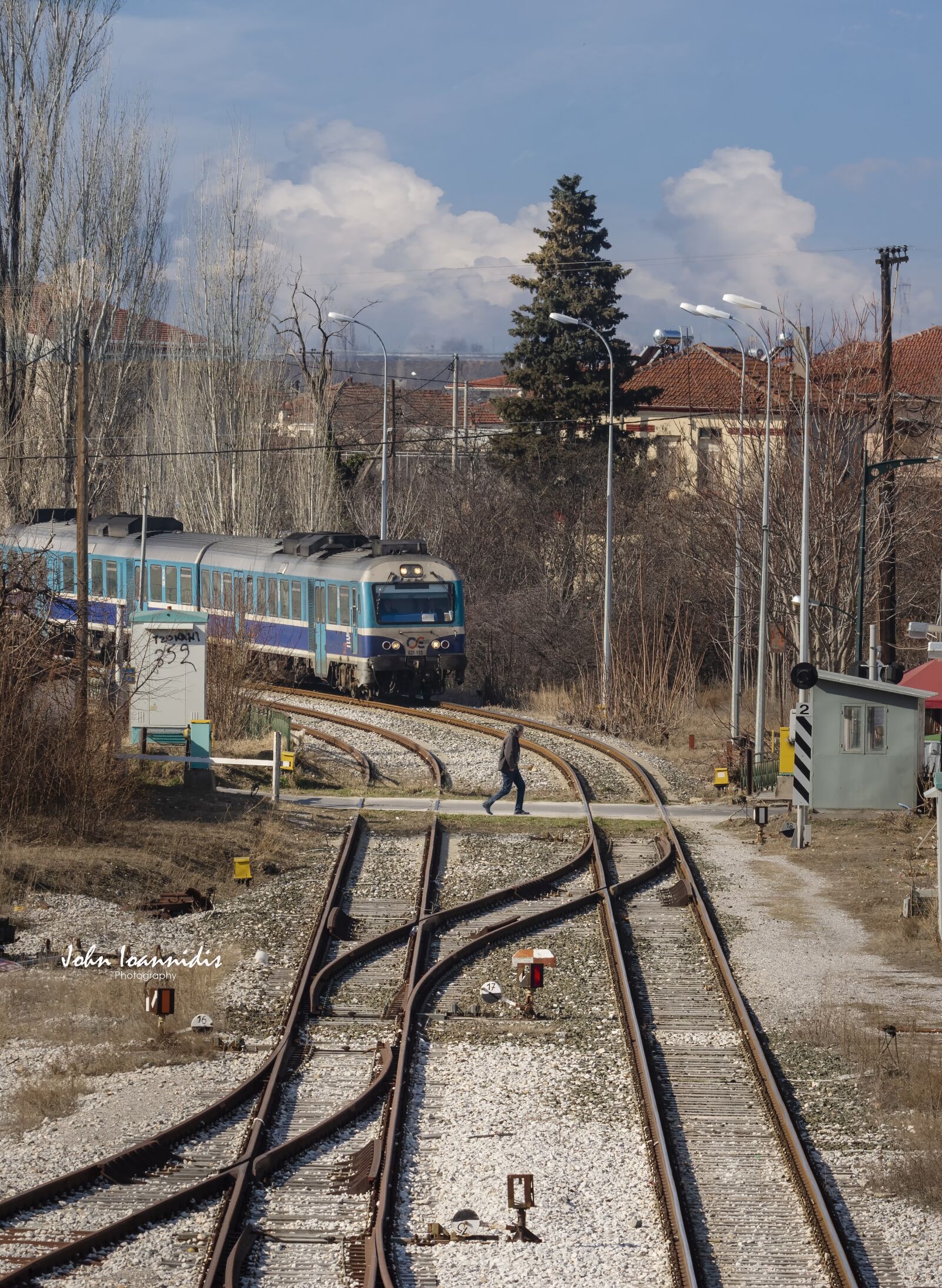 Nikon D7200 sample photo. Train, town, railway photography