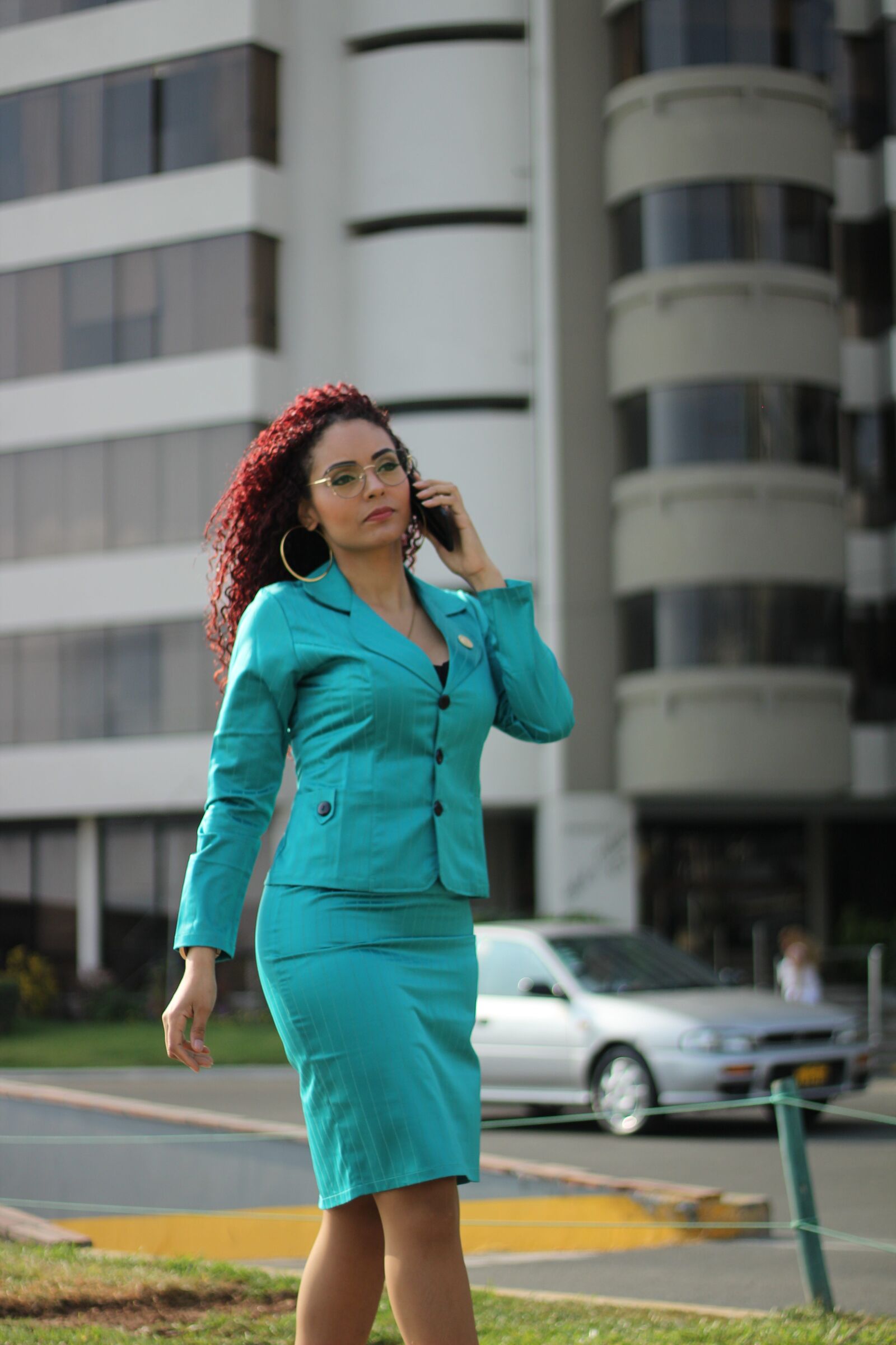 Canon EOS 1200D (EOS Rebel T5 / EOS Kiss X70 / EOS Hi) sample photo. Women, freedom, business photography
