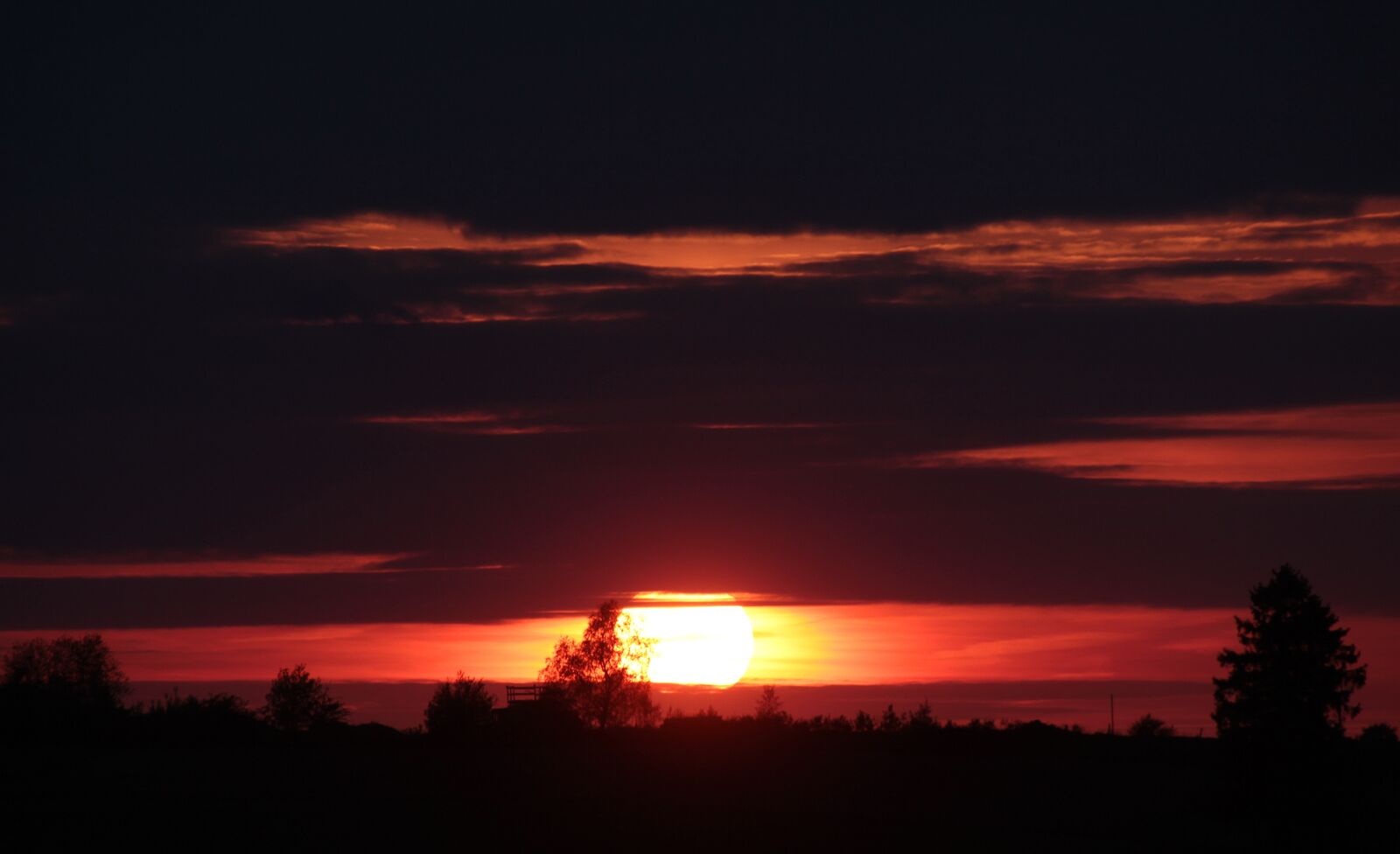 Canon EOS 650D (EOS Rebel T4i / EOS Kiss X6i) sample photo. Sunset, sun, sky photography