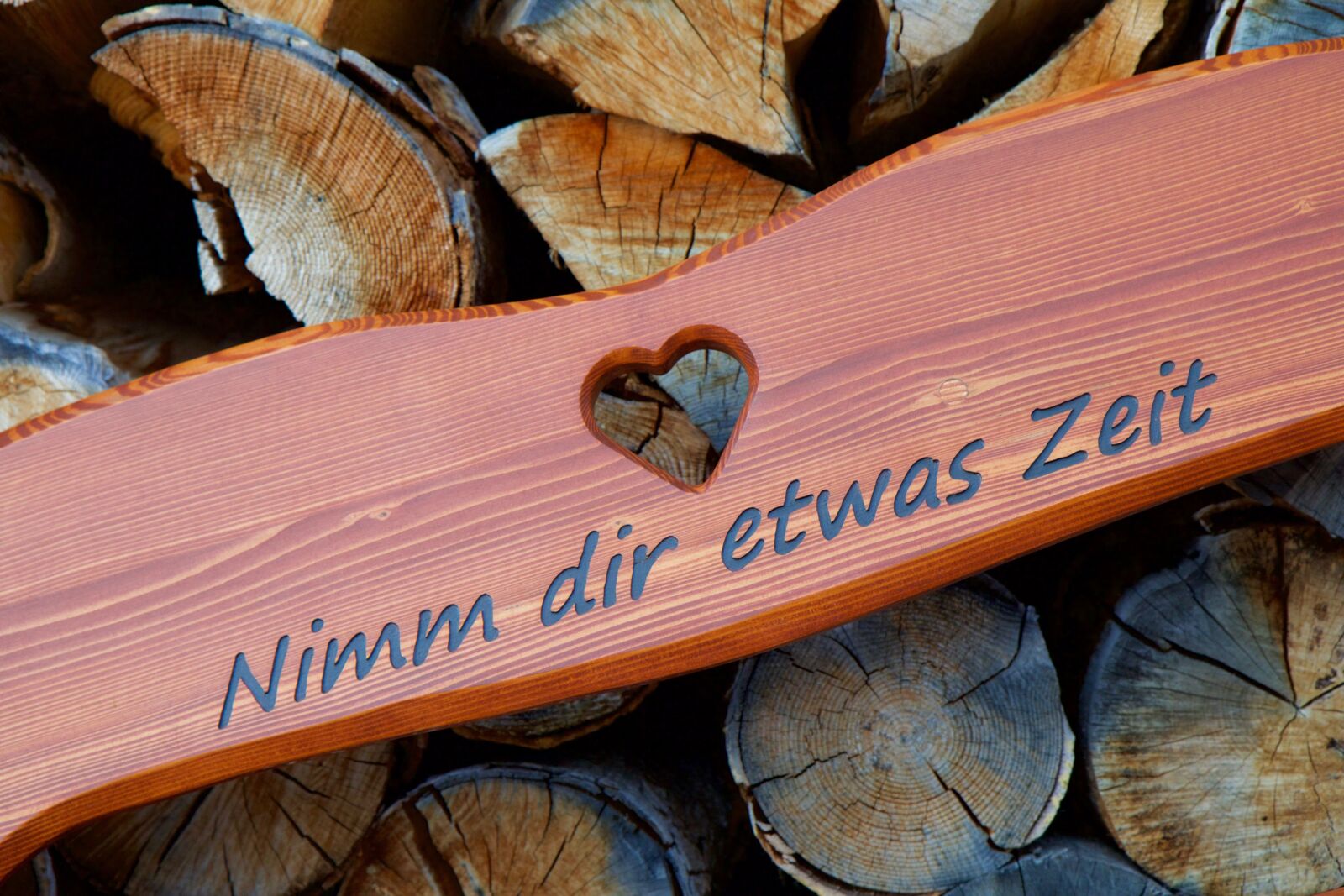 Canon EOS 70D sample photo. Heart, time, wood photography