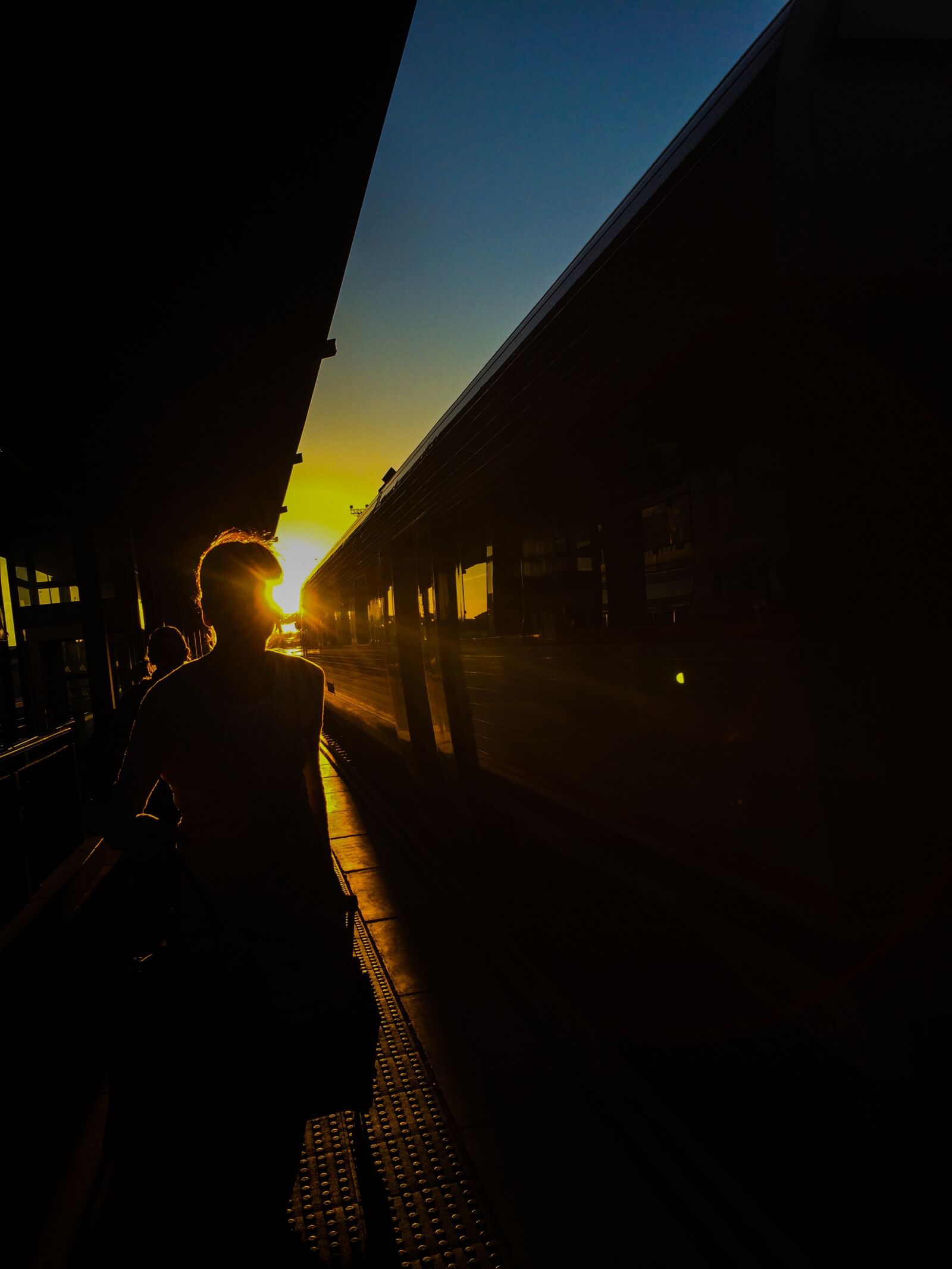 iPhone 5s back camera 4.12mm f/2.2 sample photo. Train, sunset, transport photography