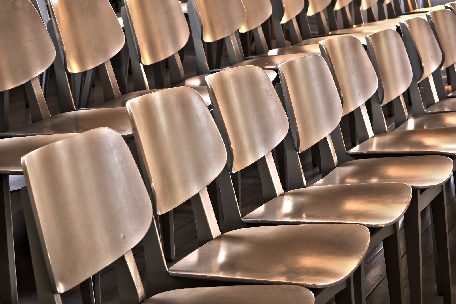 Olympus OM-D E-M10 sample photo. Empty, sit, chairs photography