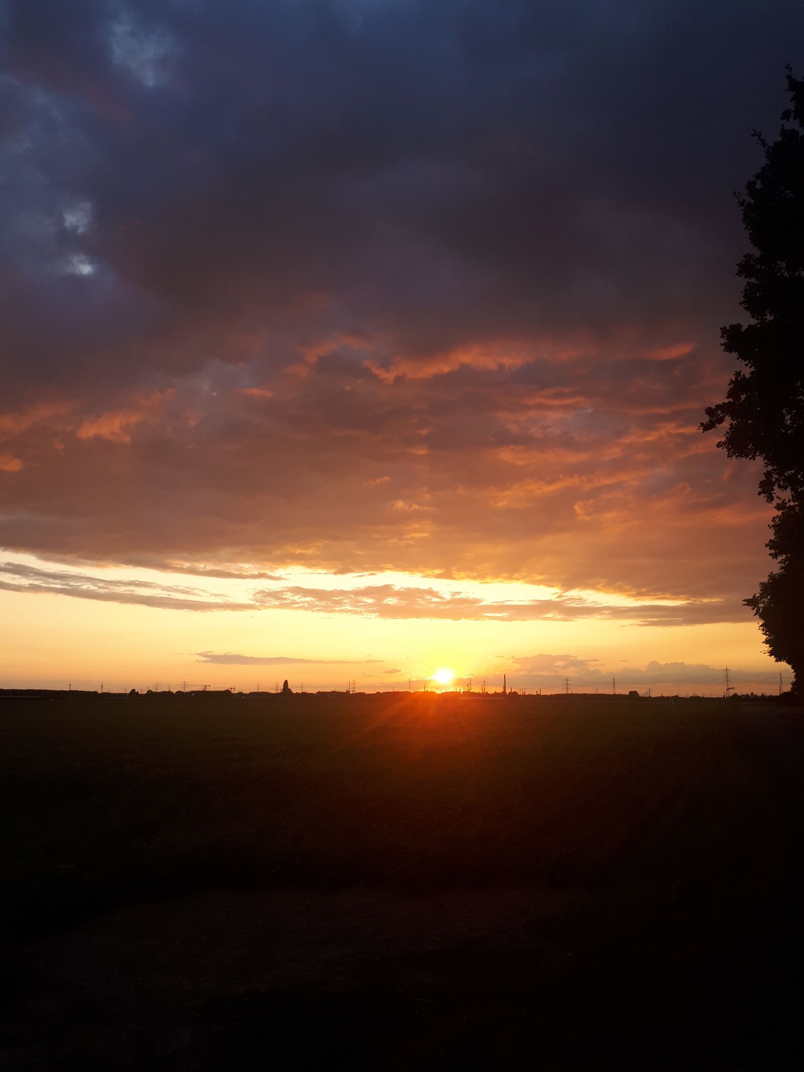 Samsung Galaxy A5(2017) sample photo. Sunset, cologne, clouds photography
