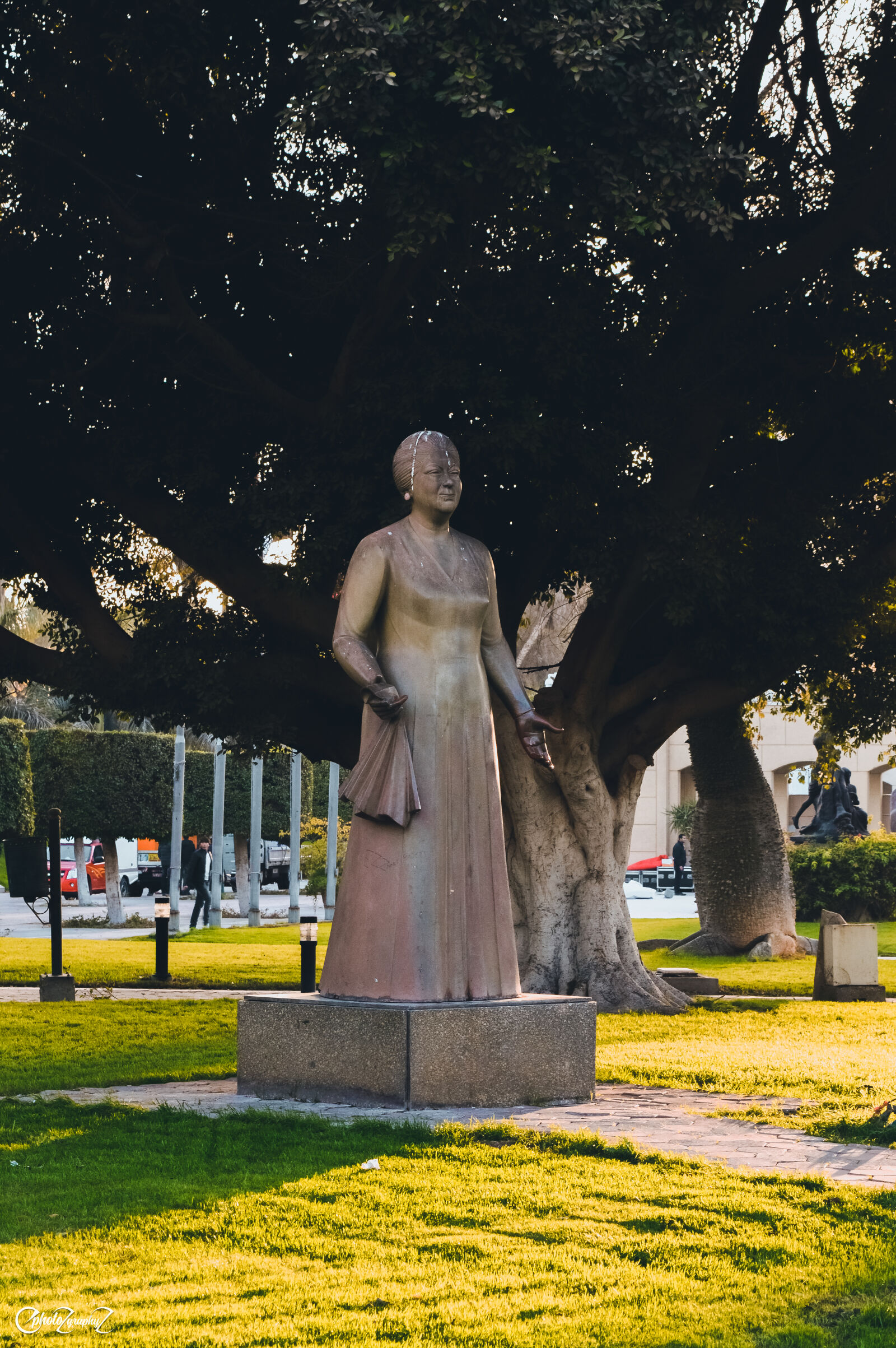 Nikon D3200 sample photo. Architect, grass, green, statue photography
