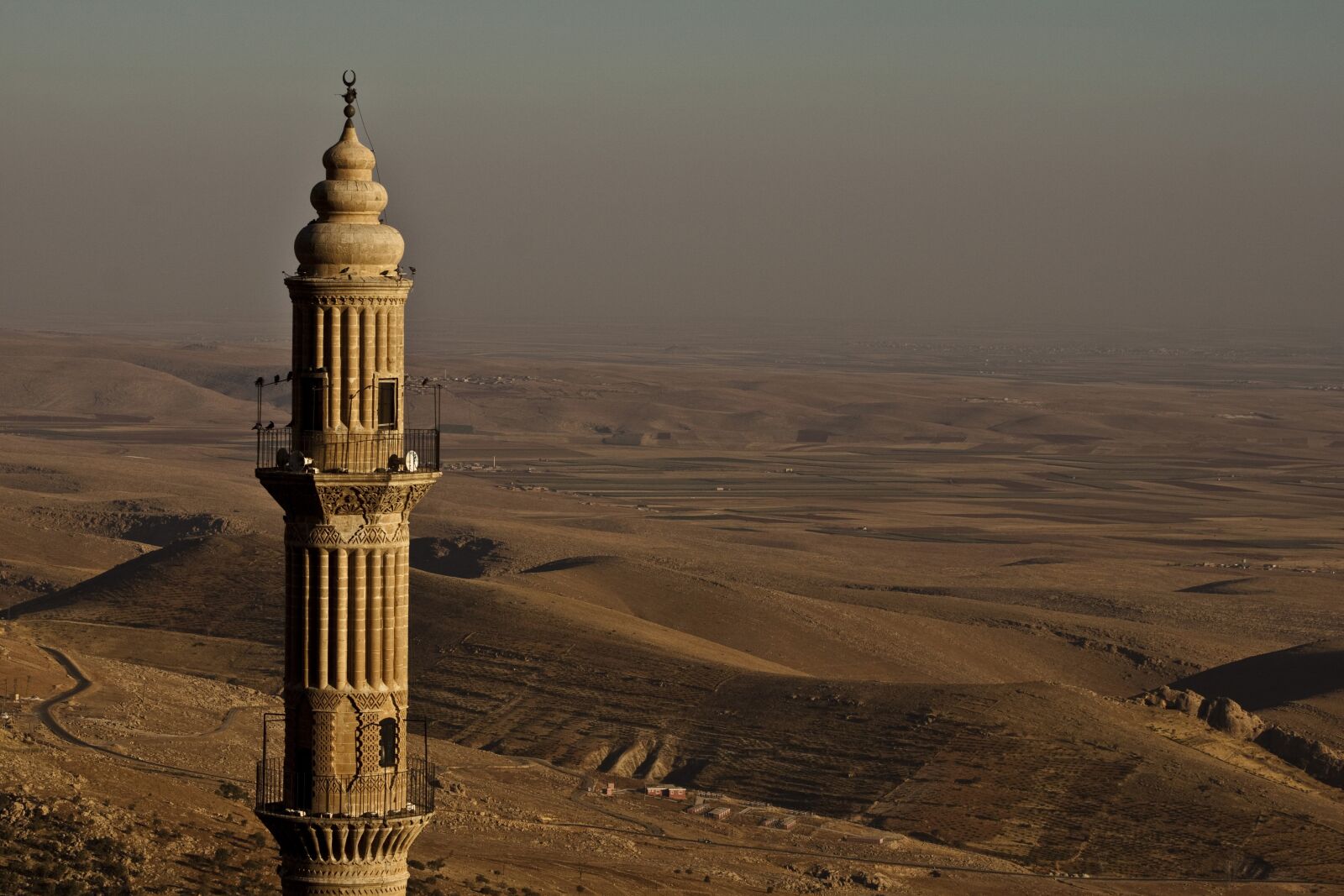 Canon EOS 500D (EOS Rebel T1i / EOS Kiss X3) sample photo. Cami, minaret, turkey photography