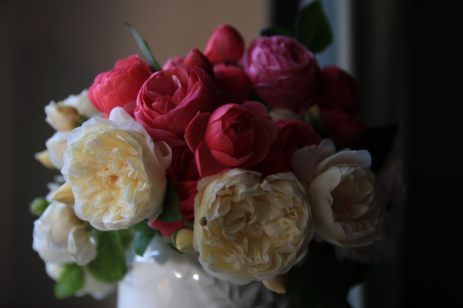 Canon EOS 60D sample photo. Bouquet, vase, eng photography
