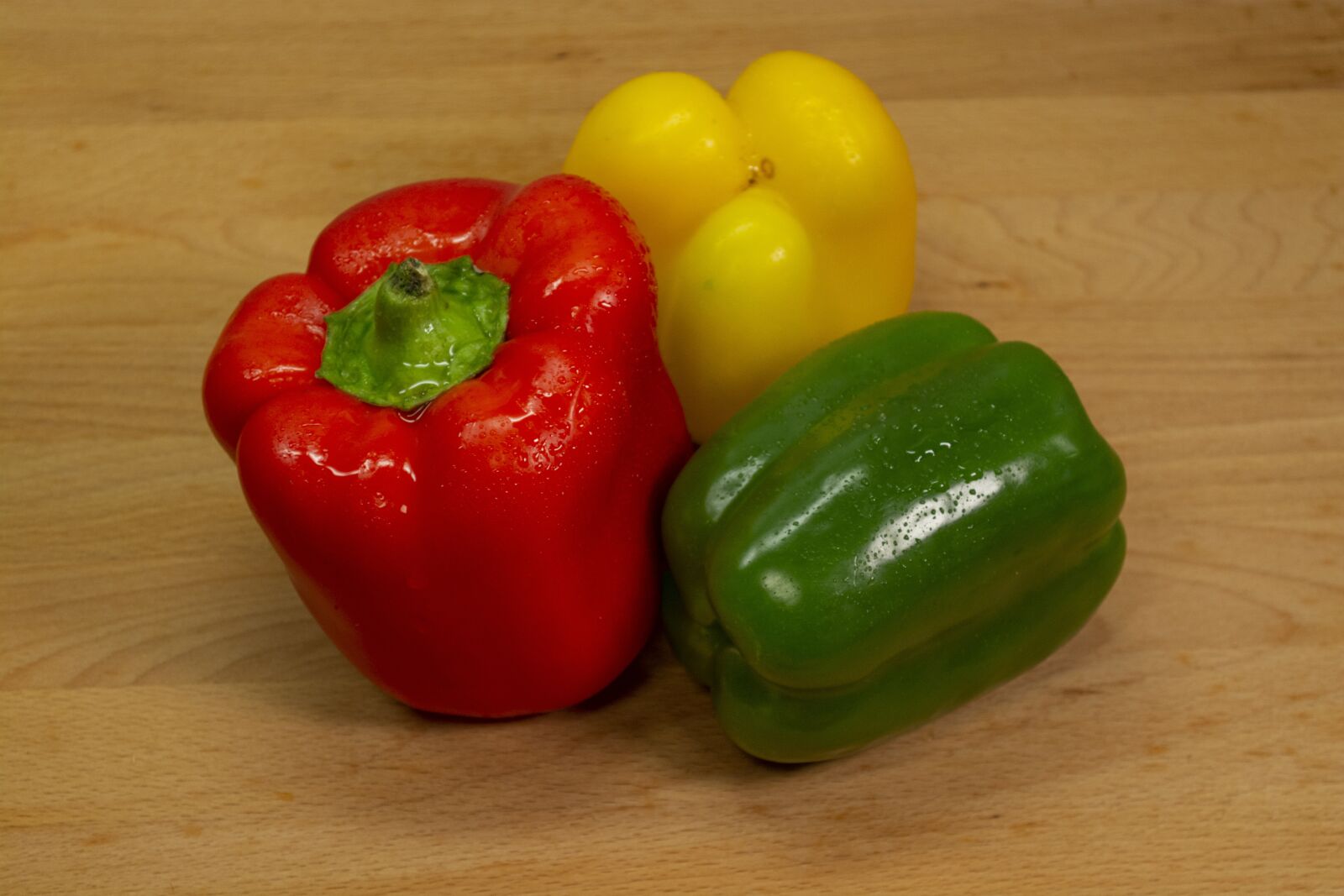 Nikon D5200 sample photo. Paprika, red, salad photography