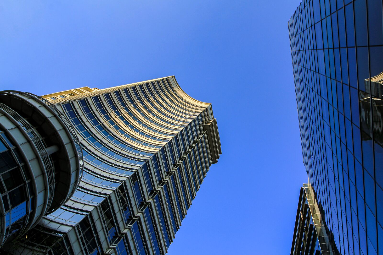 Canon EOS 60D sample photo. Architecture, sky, city photography