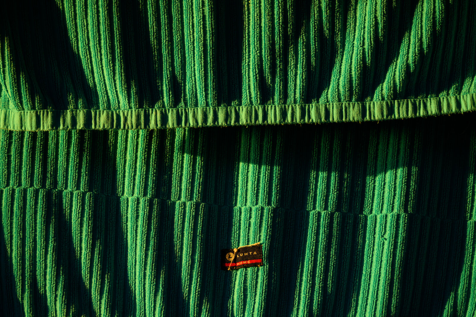 Nikon Z8 sample photo. Towel  sunshine photography