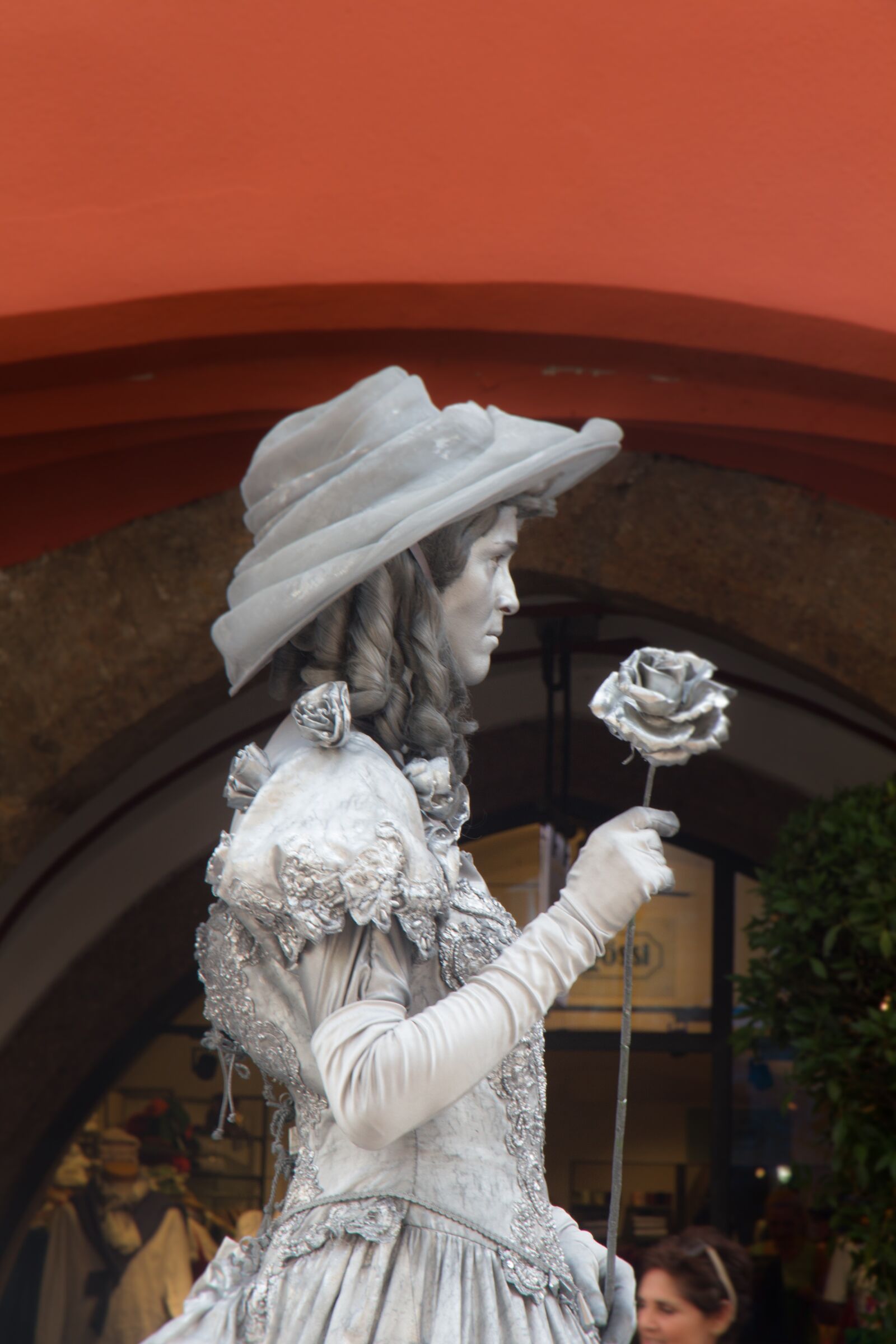Canon EOS 7D sample photo. Innsbruck, street artists, silver photography