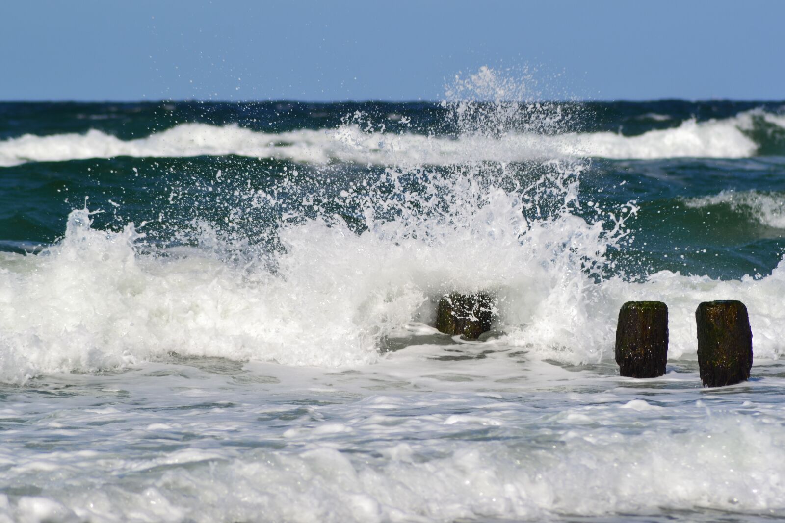 Nikon D3100 sample photo. Nature, wave, sea photography
