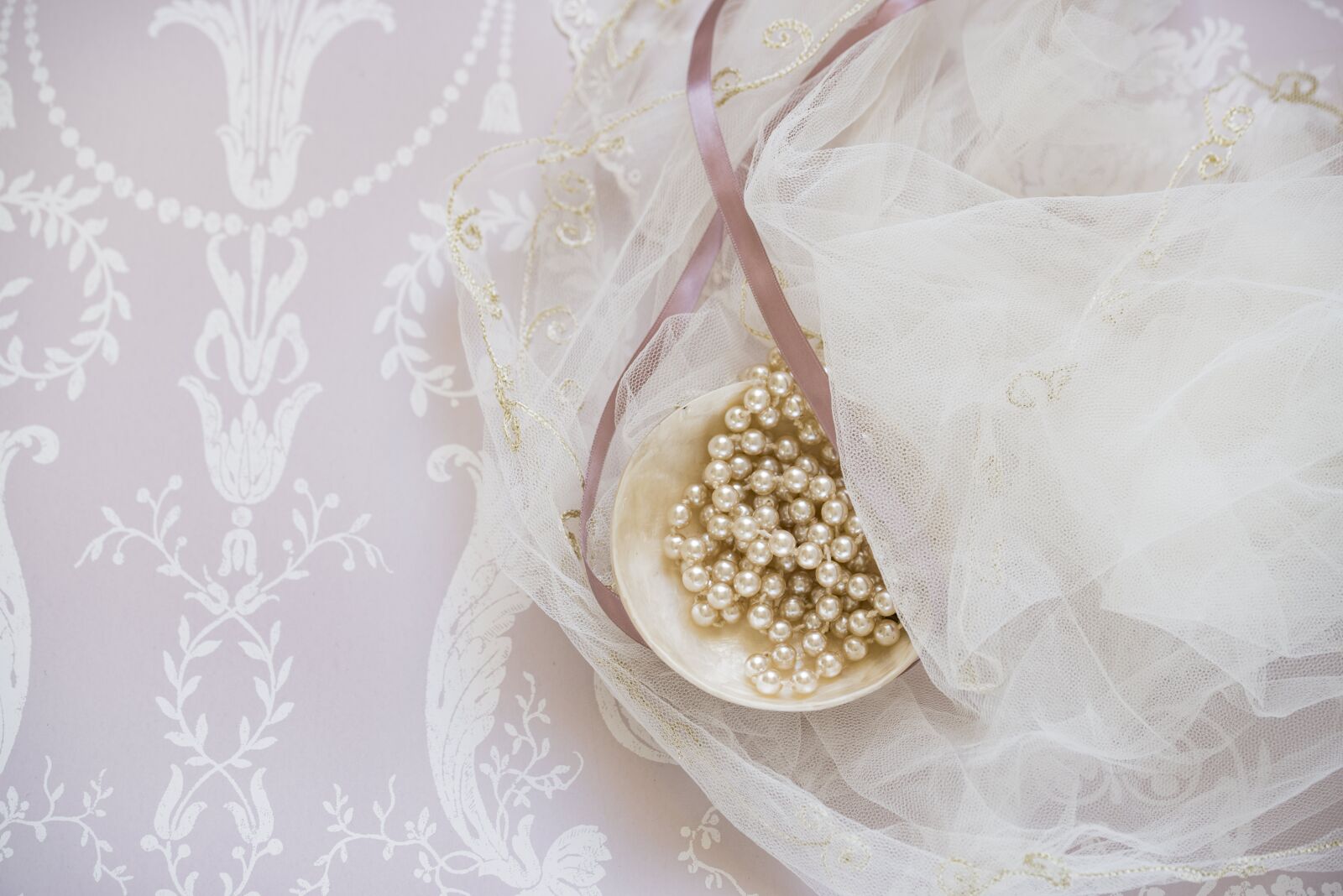 Nikon D750 sample photo. Bridal, bride, beads photography