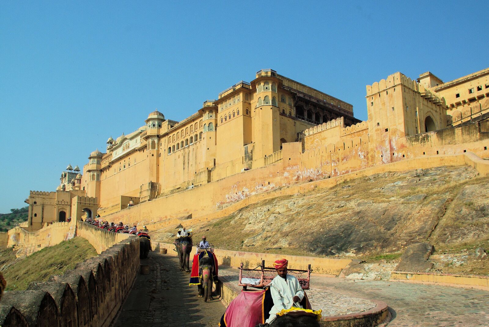 Pentax K200D sample photo. India, rajastan, fort photography