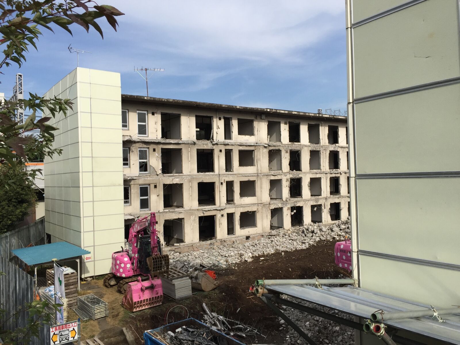 Apple iPhone 6 sample photo. Building, destruction, apartment photography