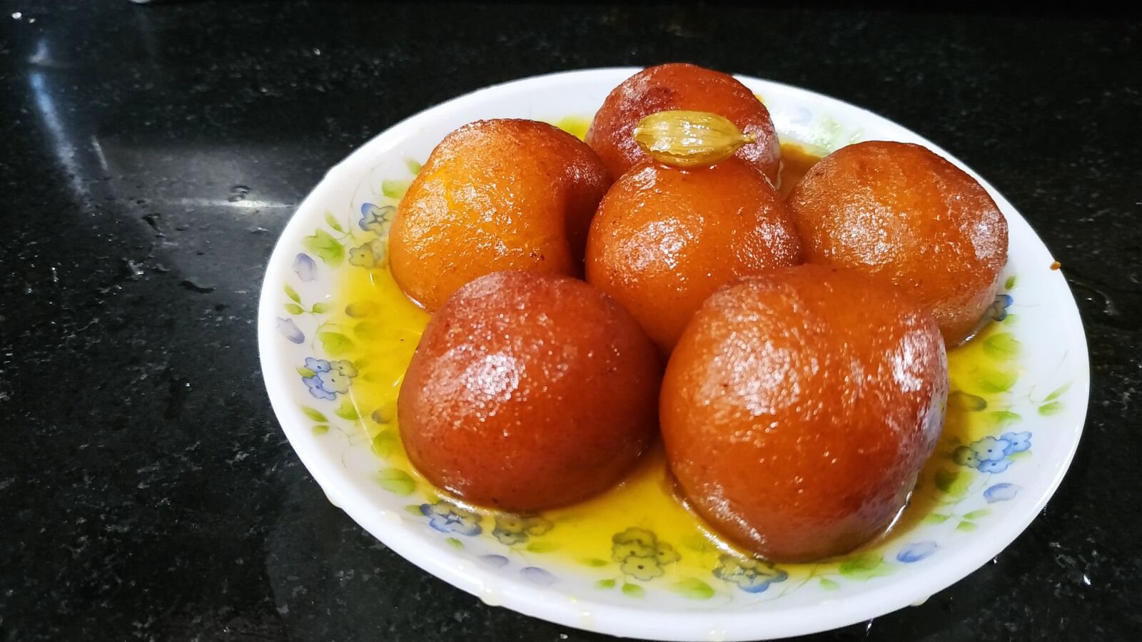 Xiaomi Redmi Note 6 Pro sample photo. Gulab, jamun, indian recipe photography