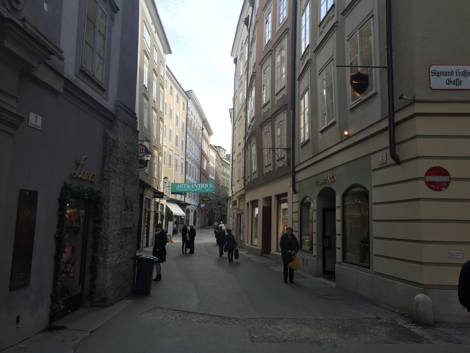 Apple iPhone 6 sample photo. Europe, street, narrow street photography