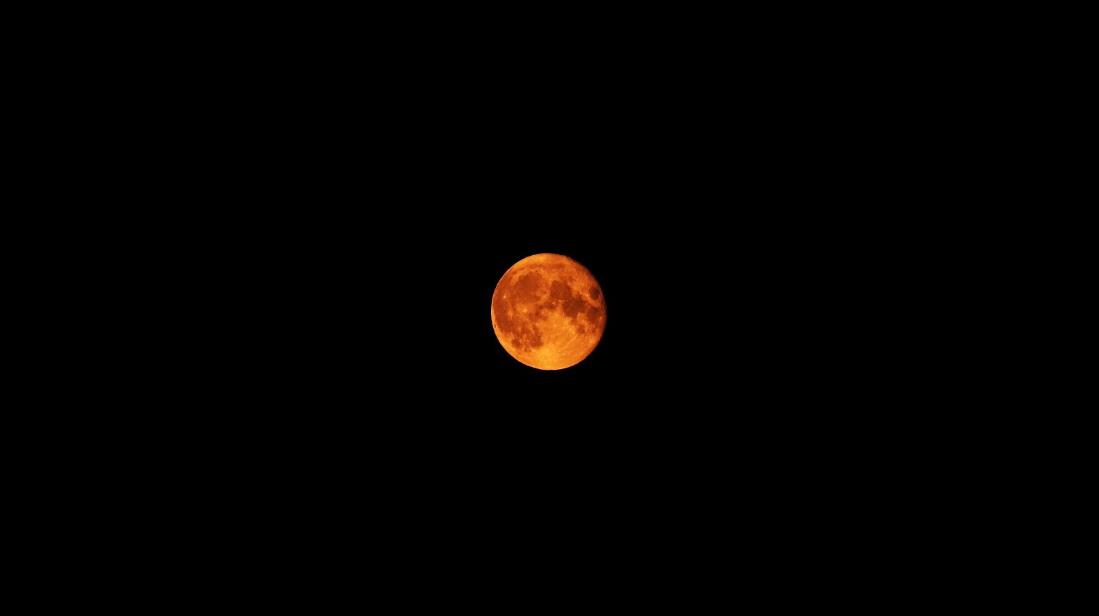 Canon EF-S 55-250mm F4-5.6 IS STM sample photo. Is that a dorito photography