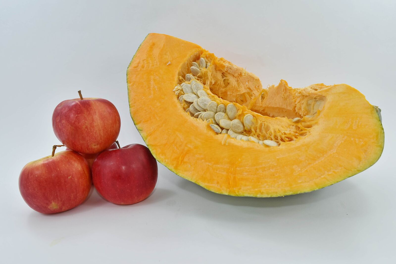 Nikon D5500 sample photo. Apples, organic, pumpkin, pumpkin photography