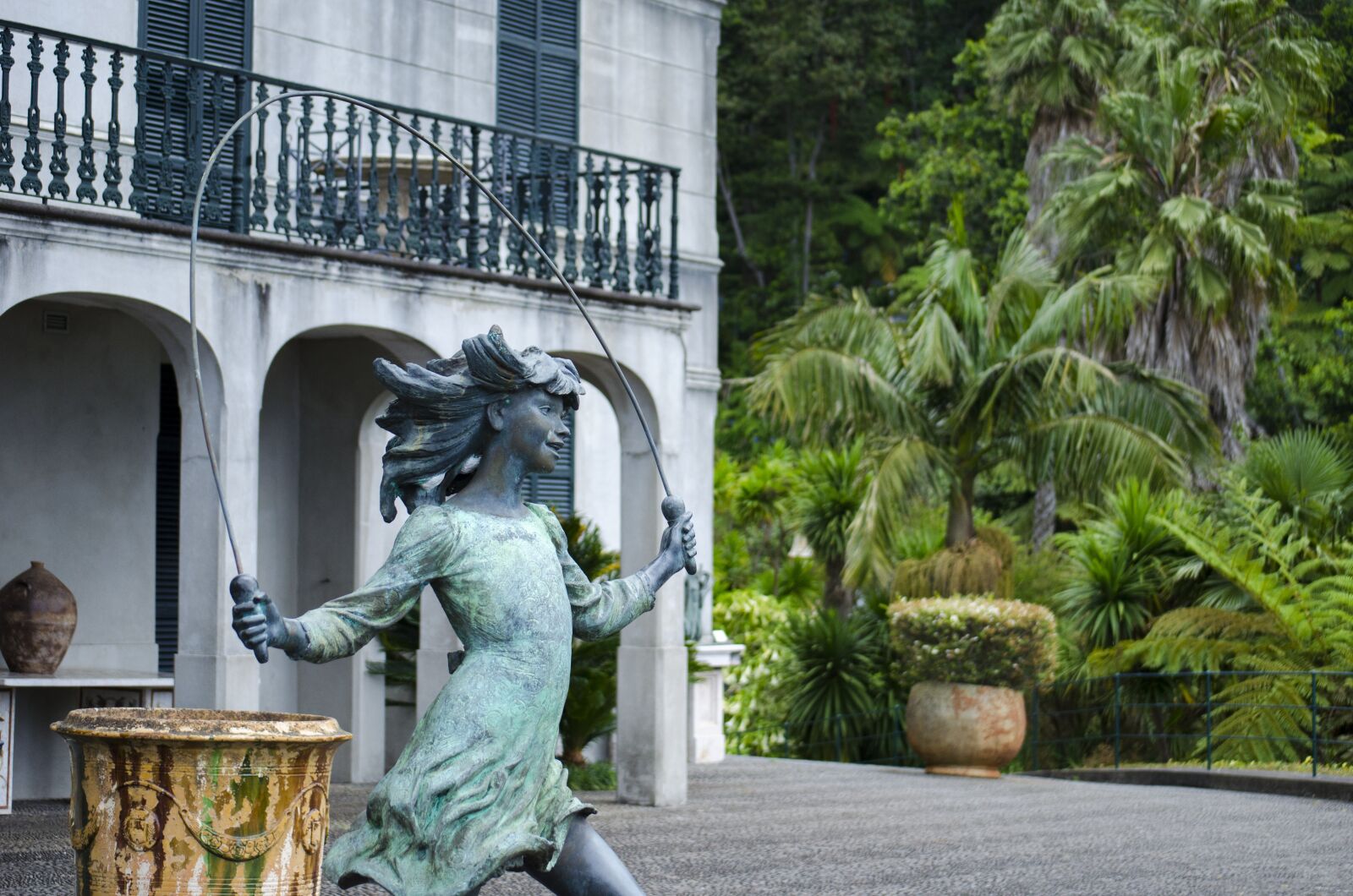 Nikon D5100 sample photo. The statue, woman, sculpture photography