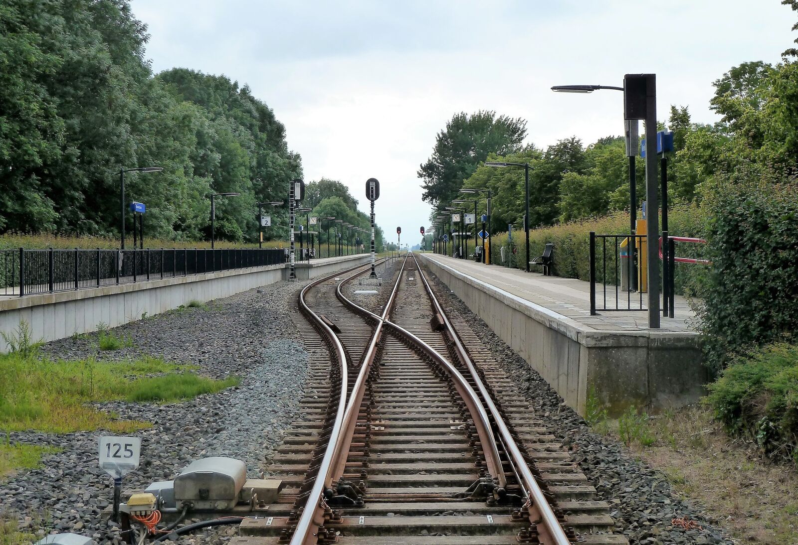 Panasonic Lumix DMC-ZS5 (Lumix DMC-TZ8) sample photo. Transport, rails, exchange photography