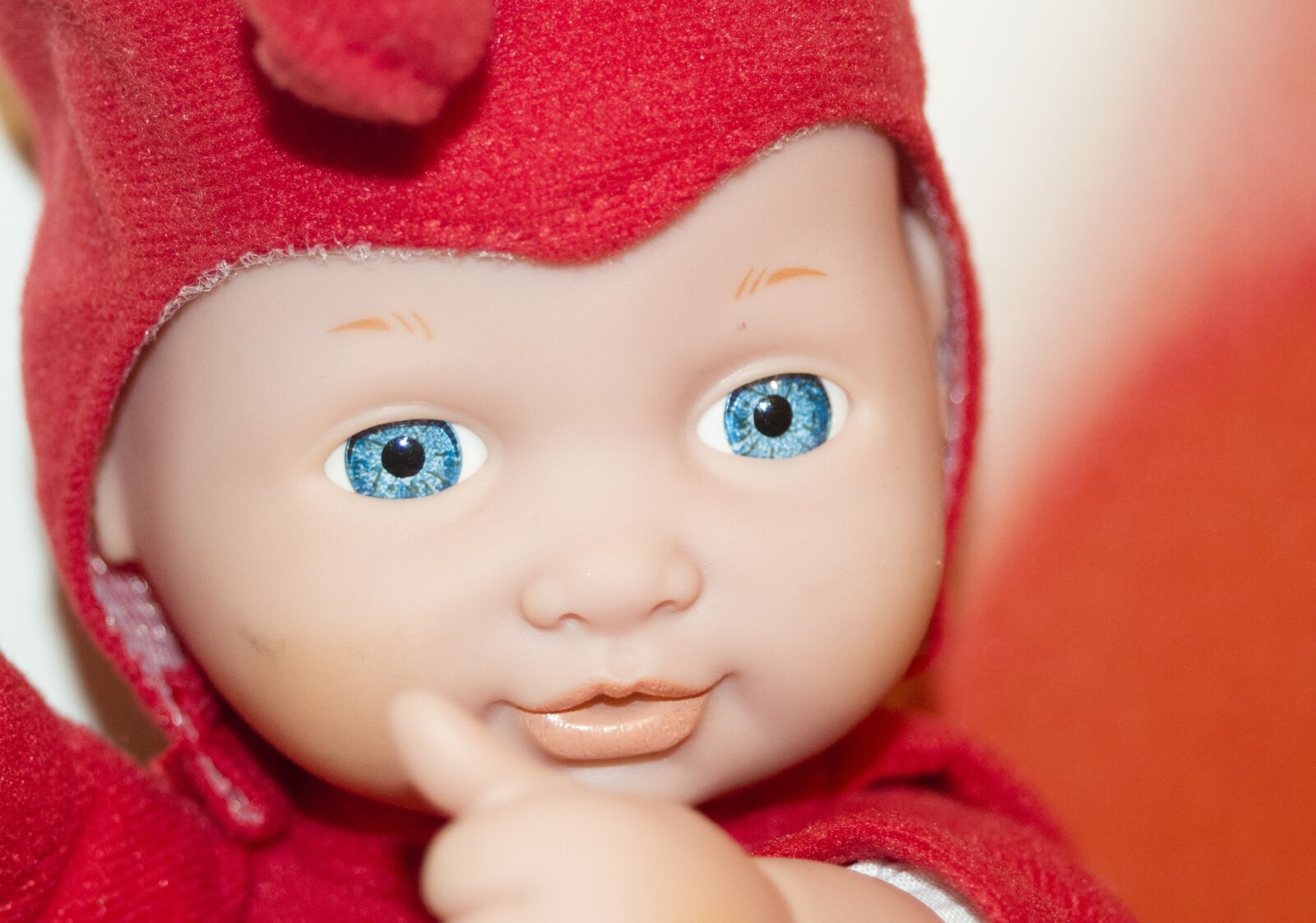 Nikon D3100 sample photo. Toy, eyes, wrist photography