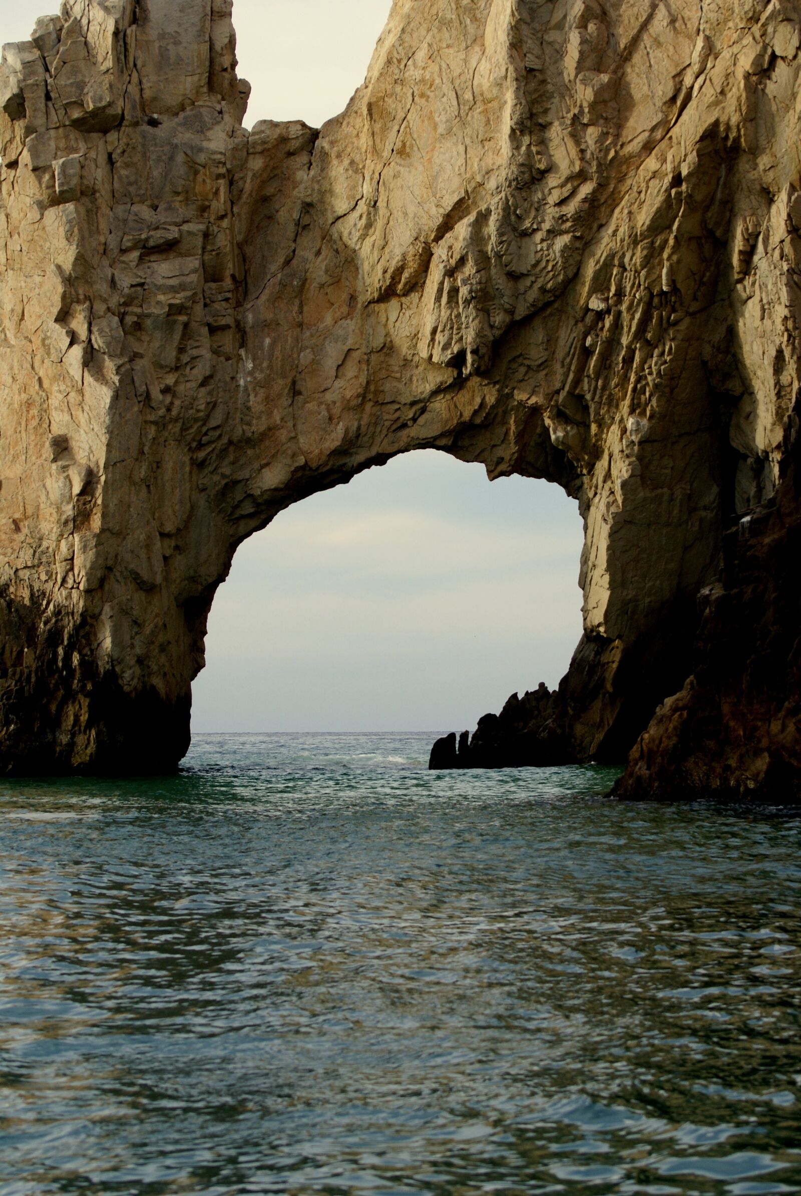 Sony Alpha DSLR-A100 sample photo. The arch of cabo photography