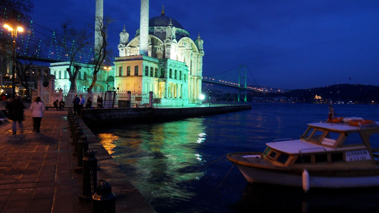Samsung WB550, WB560 / VLUU WB550 /  HZ15W sample photo. Bosphorus, bridge, mosque photography