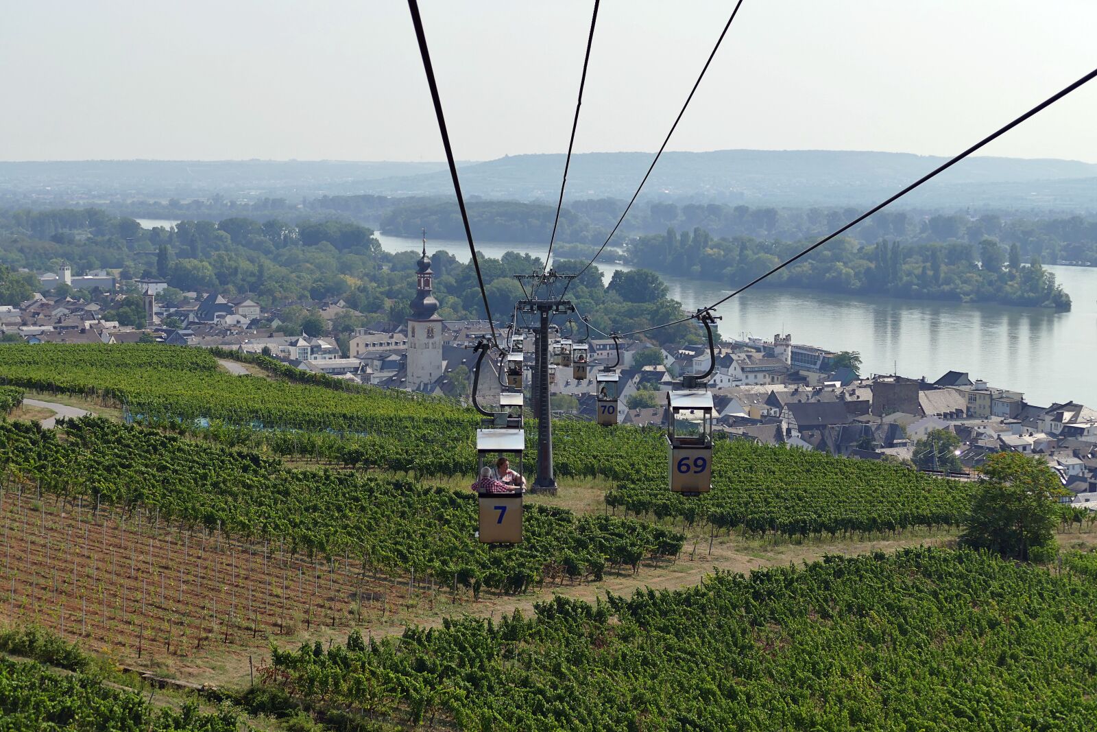 Panasonic Lumix DMC-FZ1000 sample photo. Cable car, r desheim photography