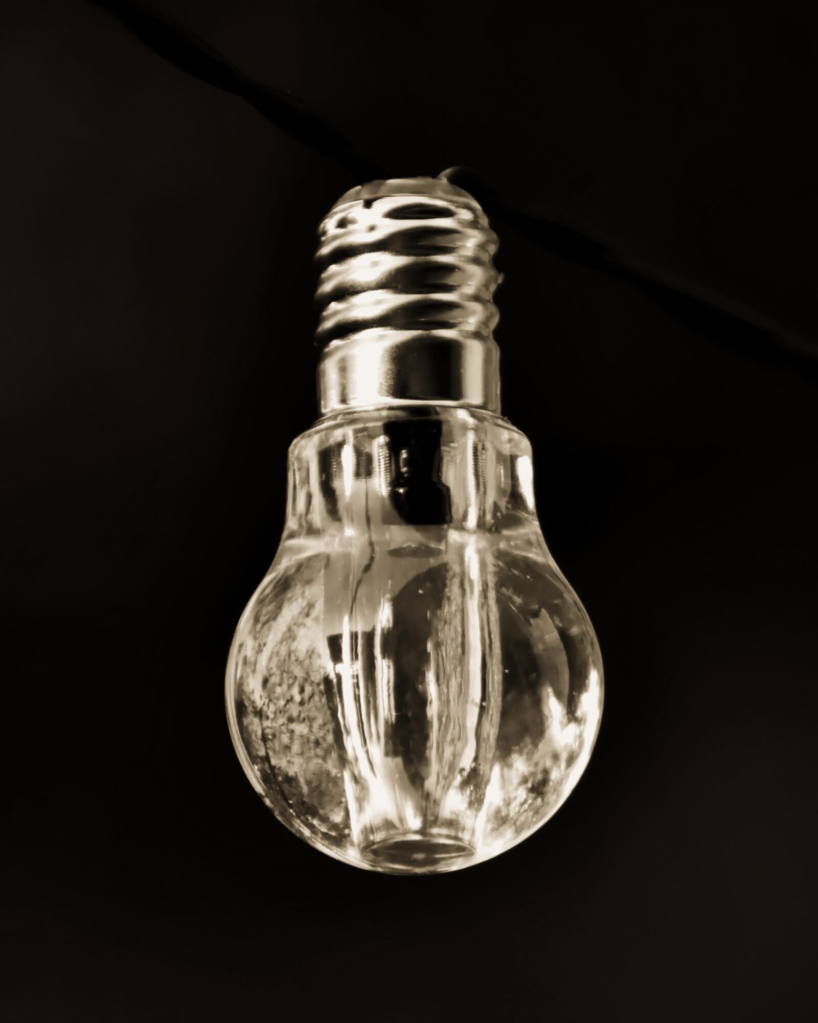 Nikon D7200 sample photo. Light bulb, energy, nature photography